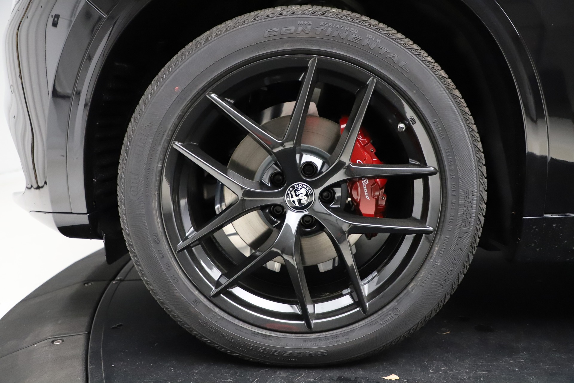 New-2020-Alfa-Romeo-Stelvio-Ti-Sport-Q4