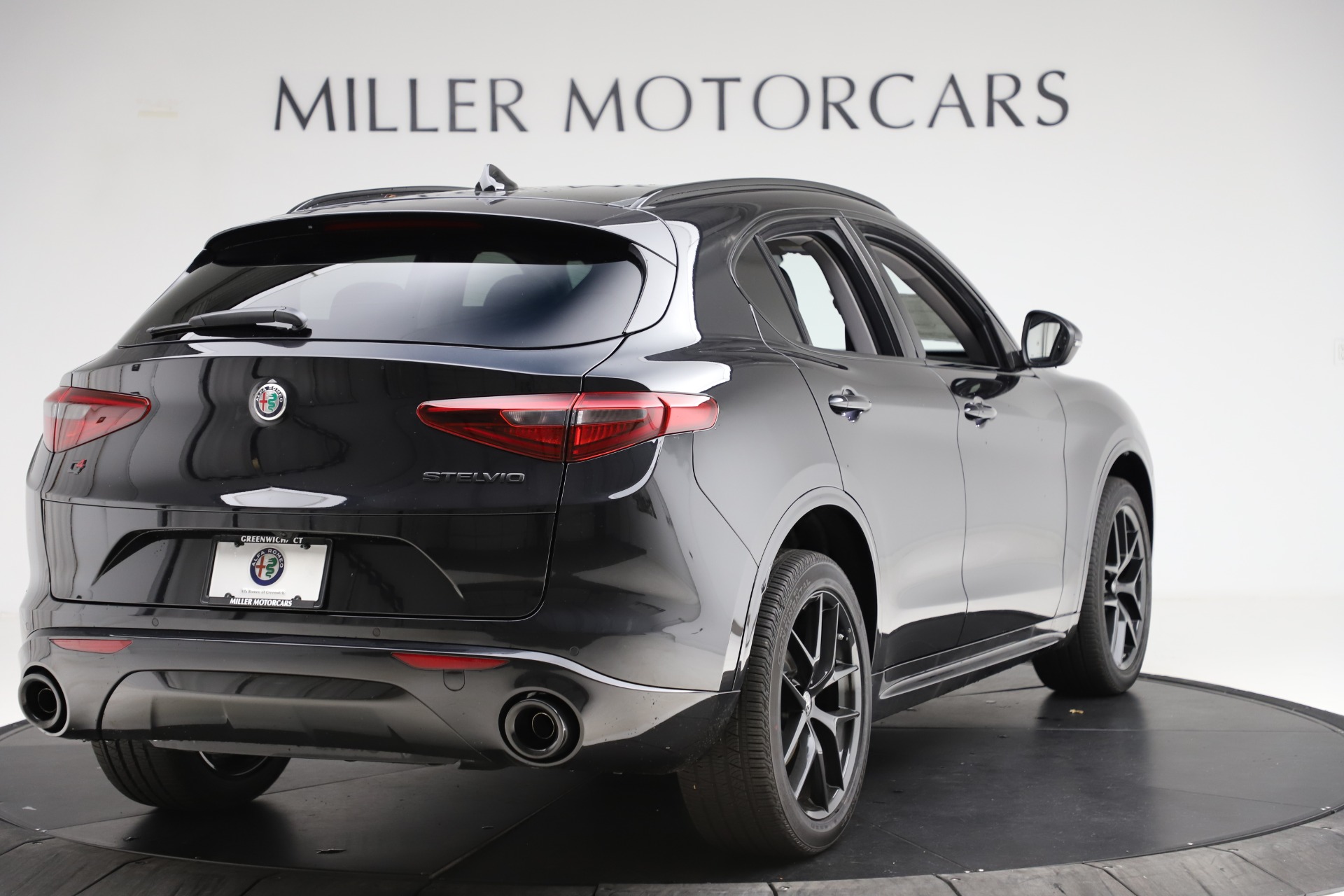 New-2020-Alfa-Romeo-Stelvio-Ti-Sport-Q4