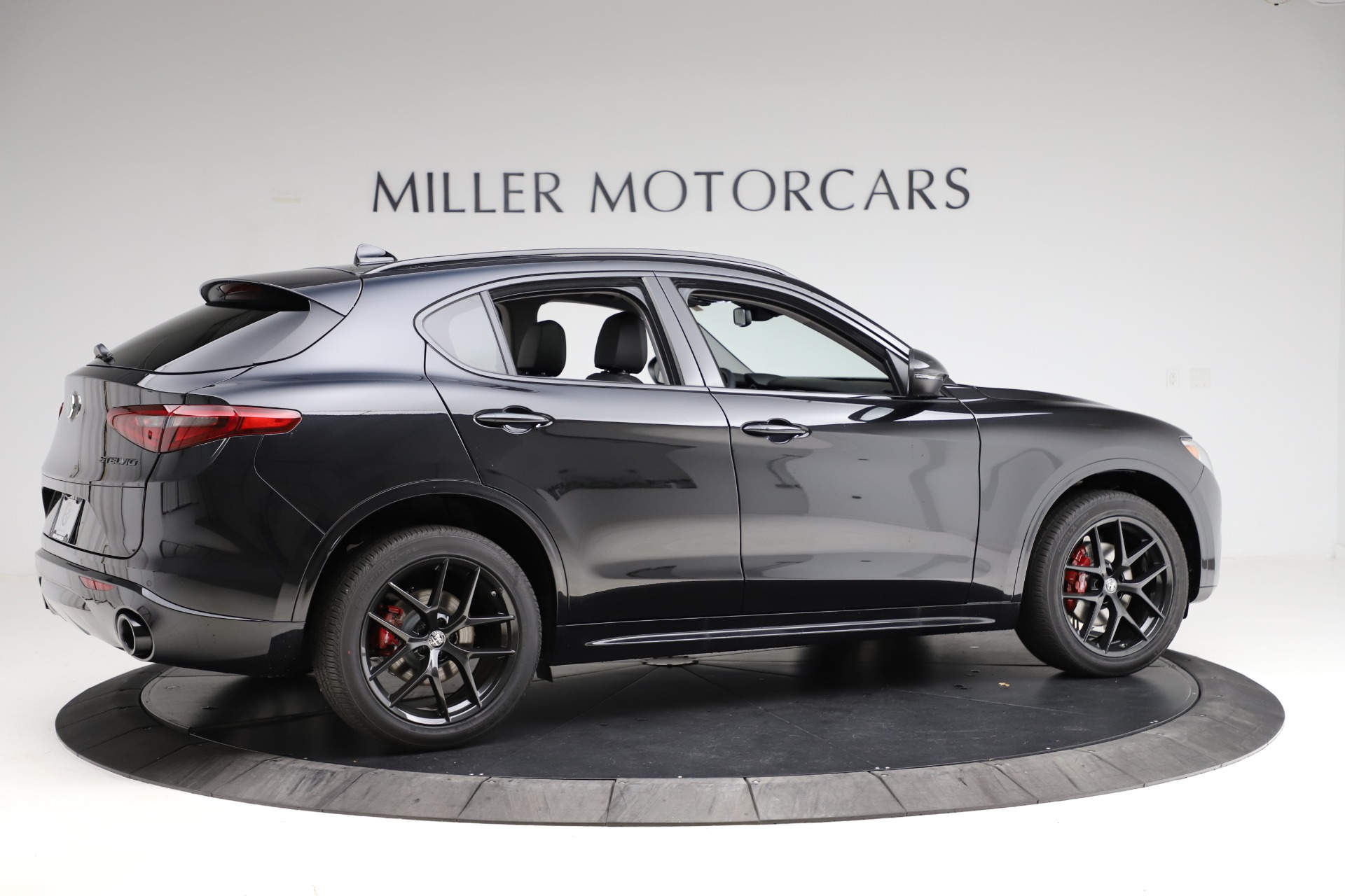 New-2020-Alfa-Romeo-Stelvio-Ti-Sport-Q4