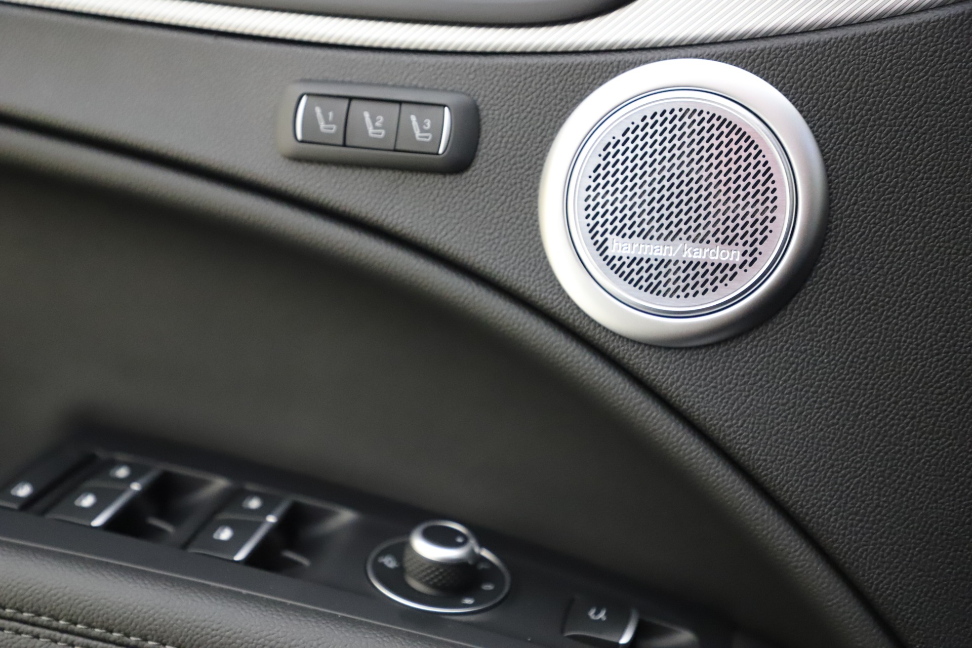 Used-2020-Alfa-Romeo-Stelvio-Ti-Sport-Q4