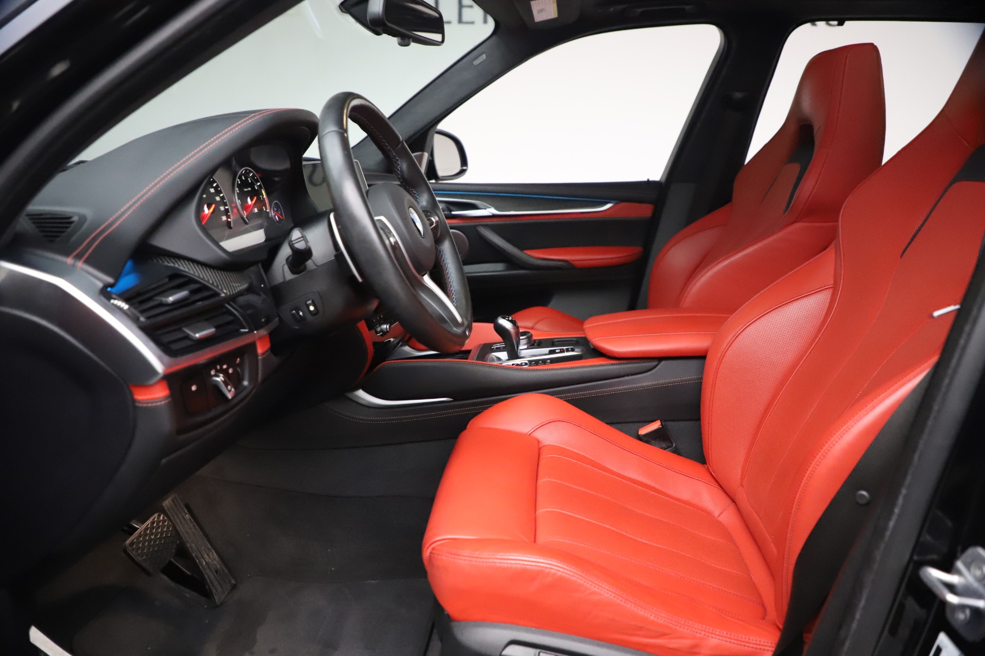 Used-2017-BMW-X5-M-SUV