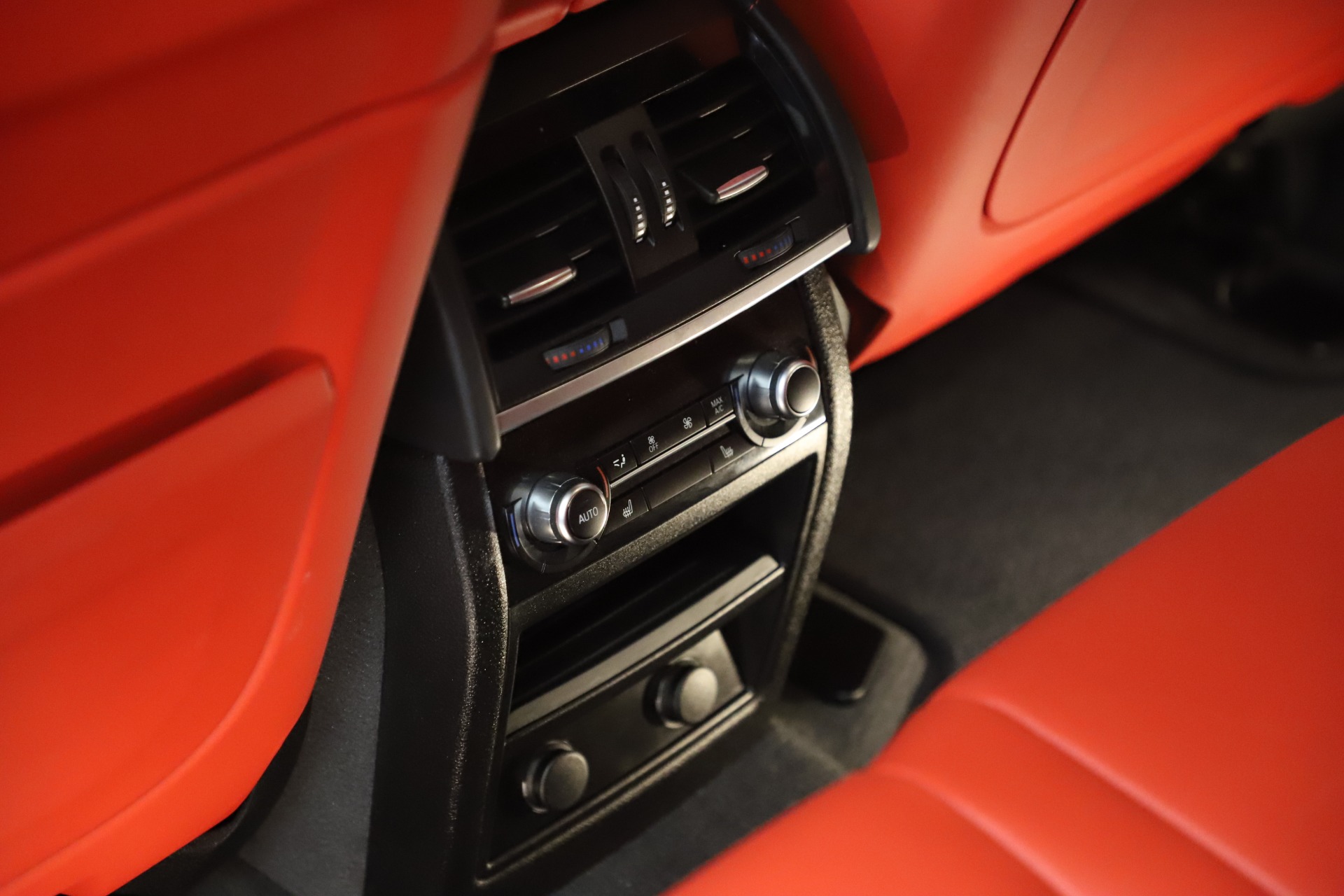 Used-2017-BMW-X5-M-SUV