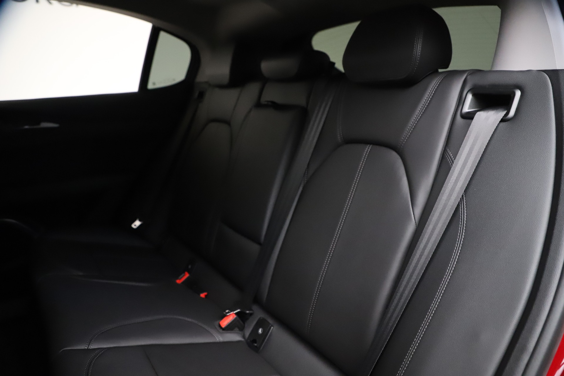 New-2021-Alfa-Romeo-Stelvio-Q4