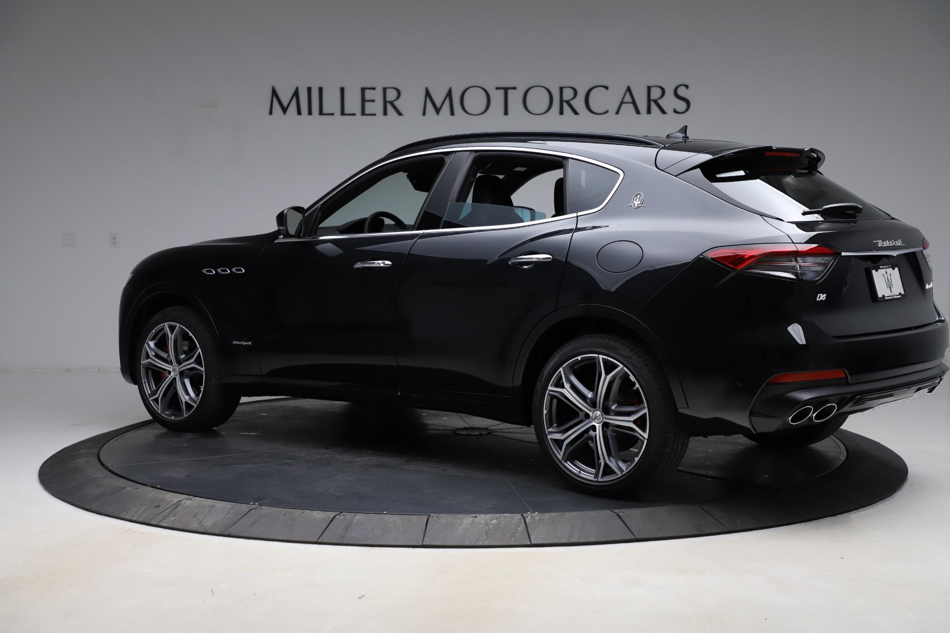 New-2021-Maserati-Levante-Q4-GranSport