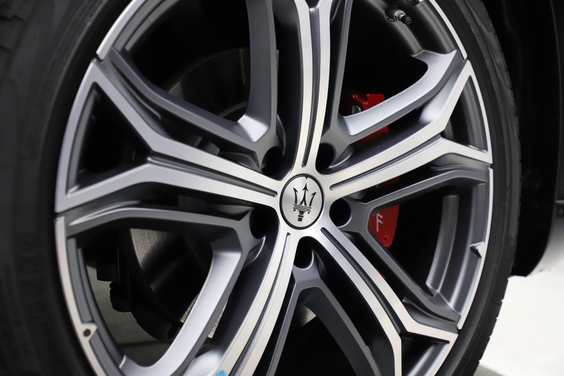 New-2021-Maserati-Levante-Q4-GranSport