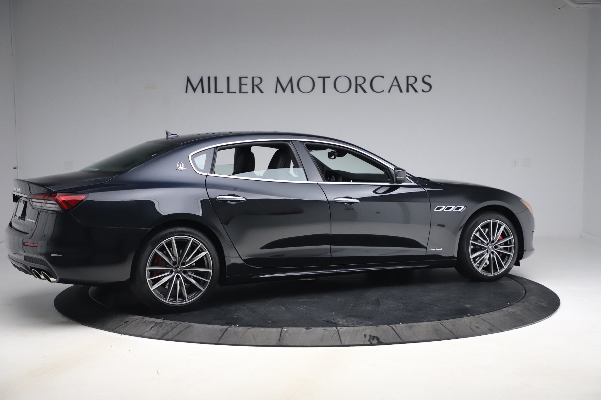 New-2021-Maserati-Quattroporte-S-Q4-GranSport