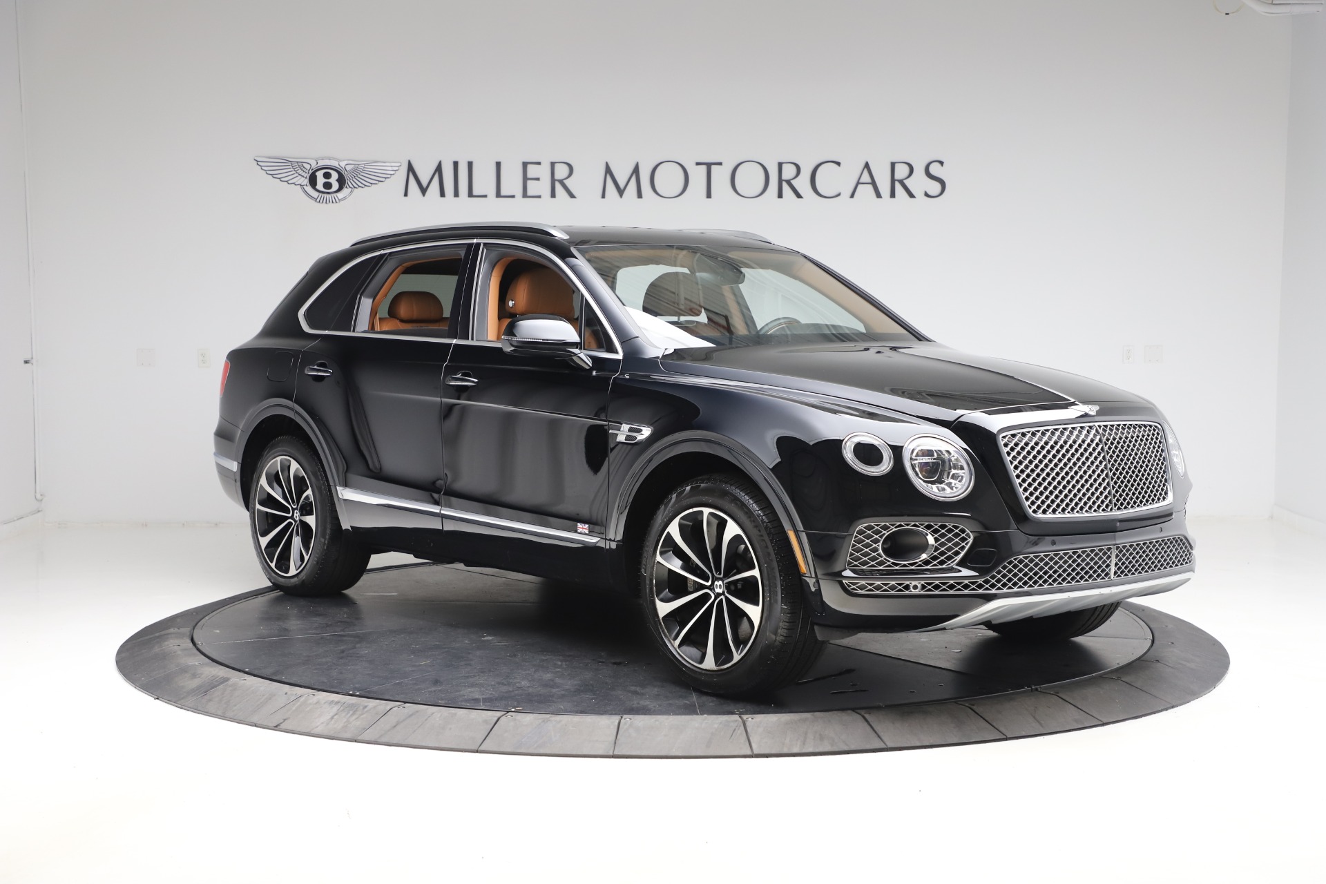 Used-2018-Bentley-Bentayga-Onyx-Edition