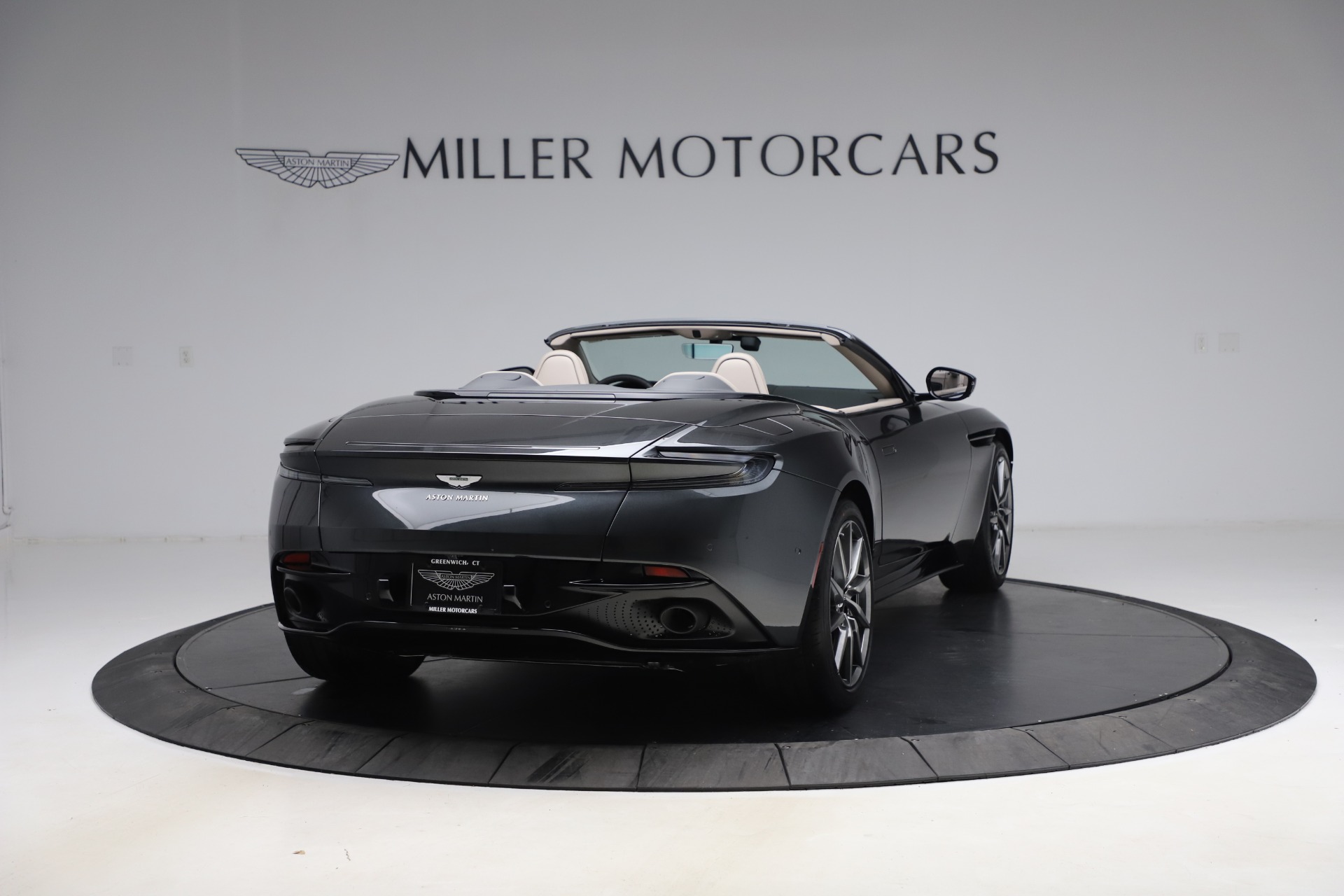 New-2021-Aston-Martin-DB11-Volante