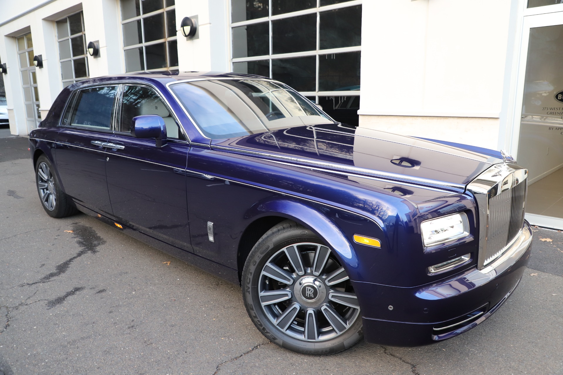 Used-2016-Rolls-Royce-Phantom-EWB