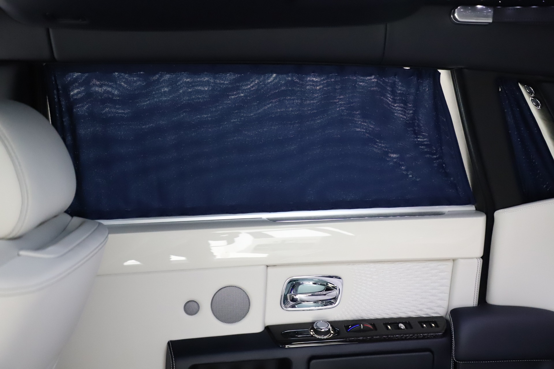 Used-2016-Rolls-Royce-Phantom-EWB