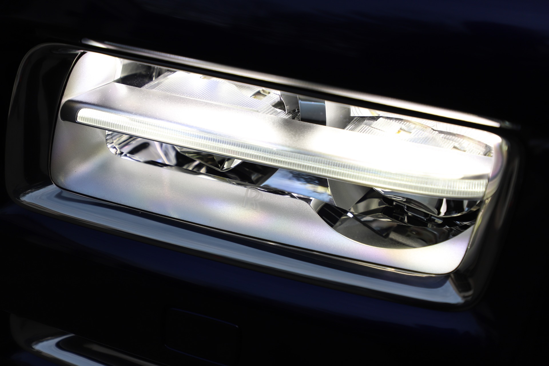 Used-2016-Rolls-Royce-Phantom-EWB