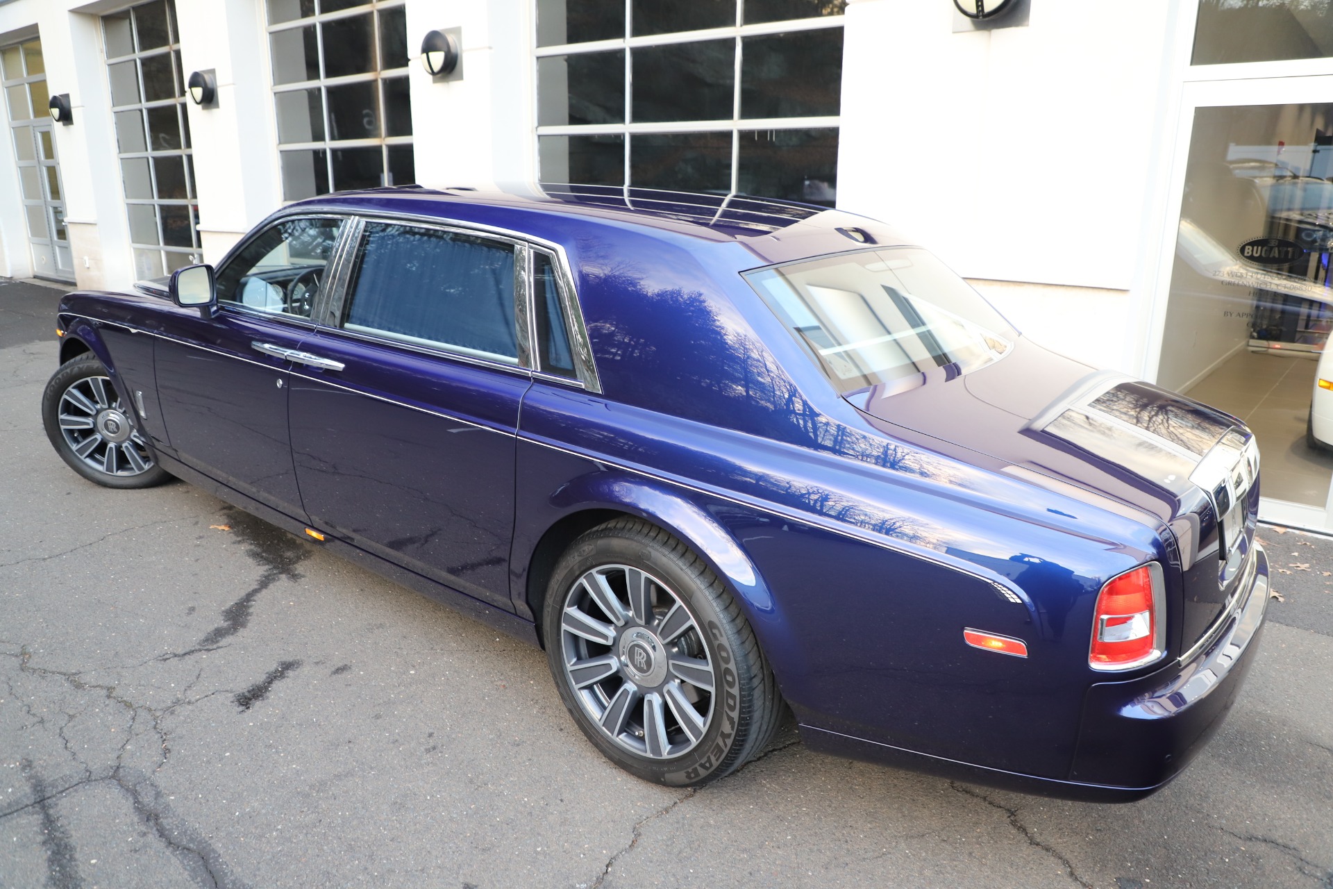 Used-2016-Rolls-Royce-Phantom-EWB