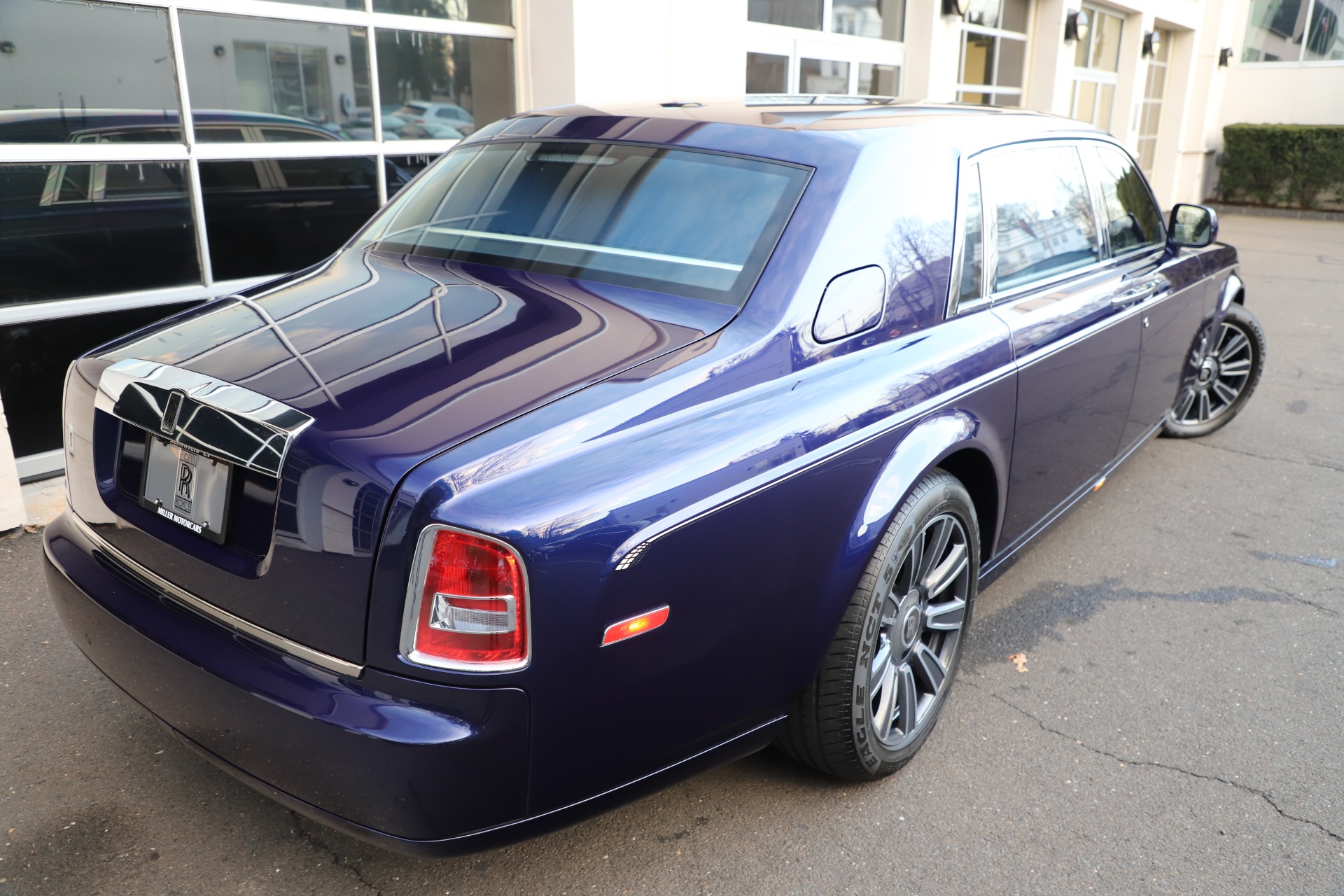 Used-2016-Rolls-Royce-Phantom-EWB