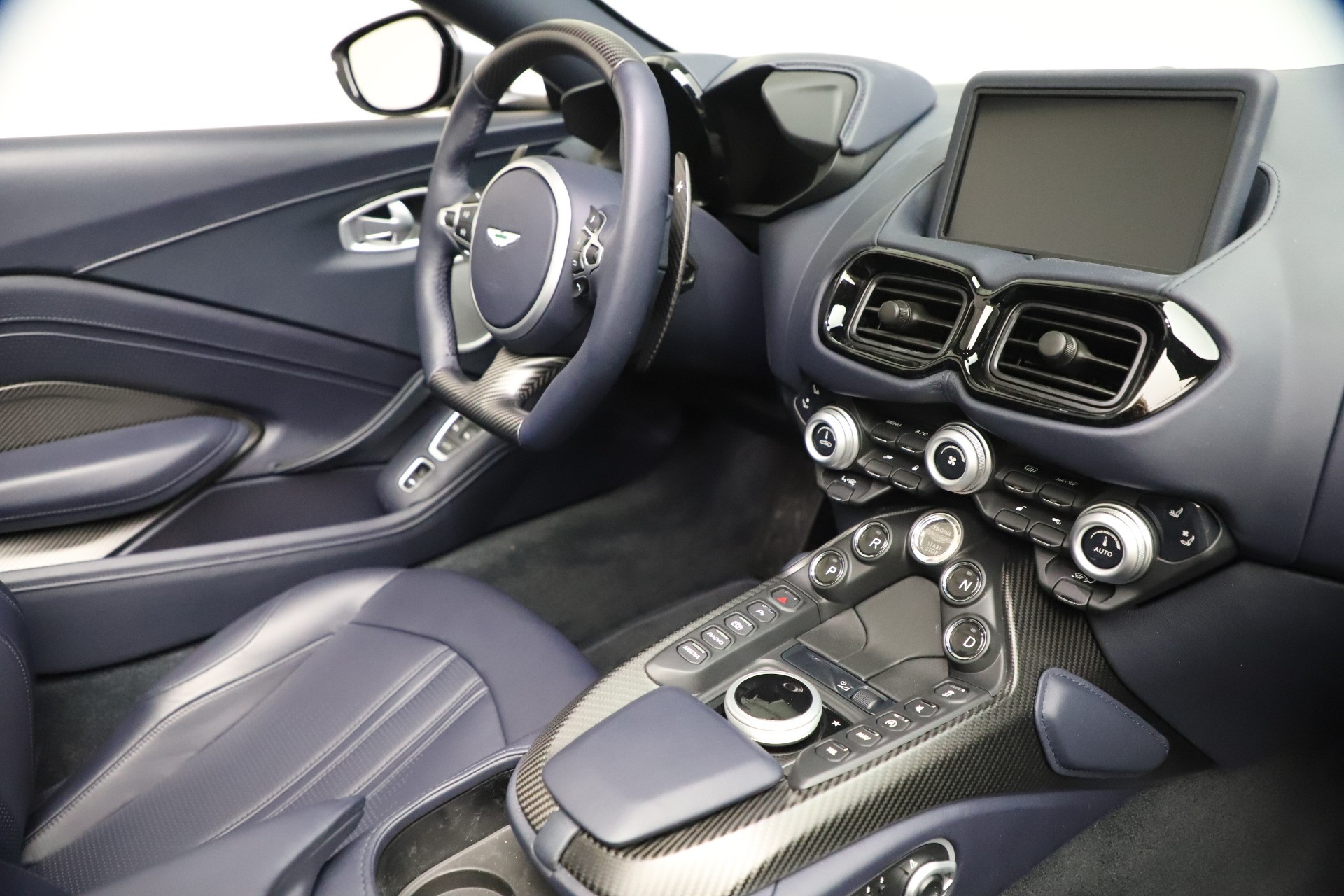 Used-2021-Aston-Martin-Vantage-Roadster