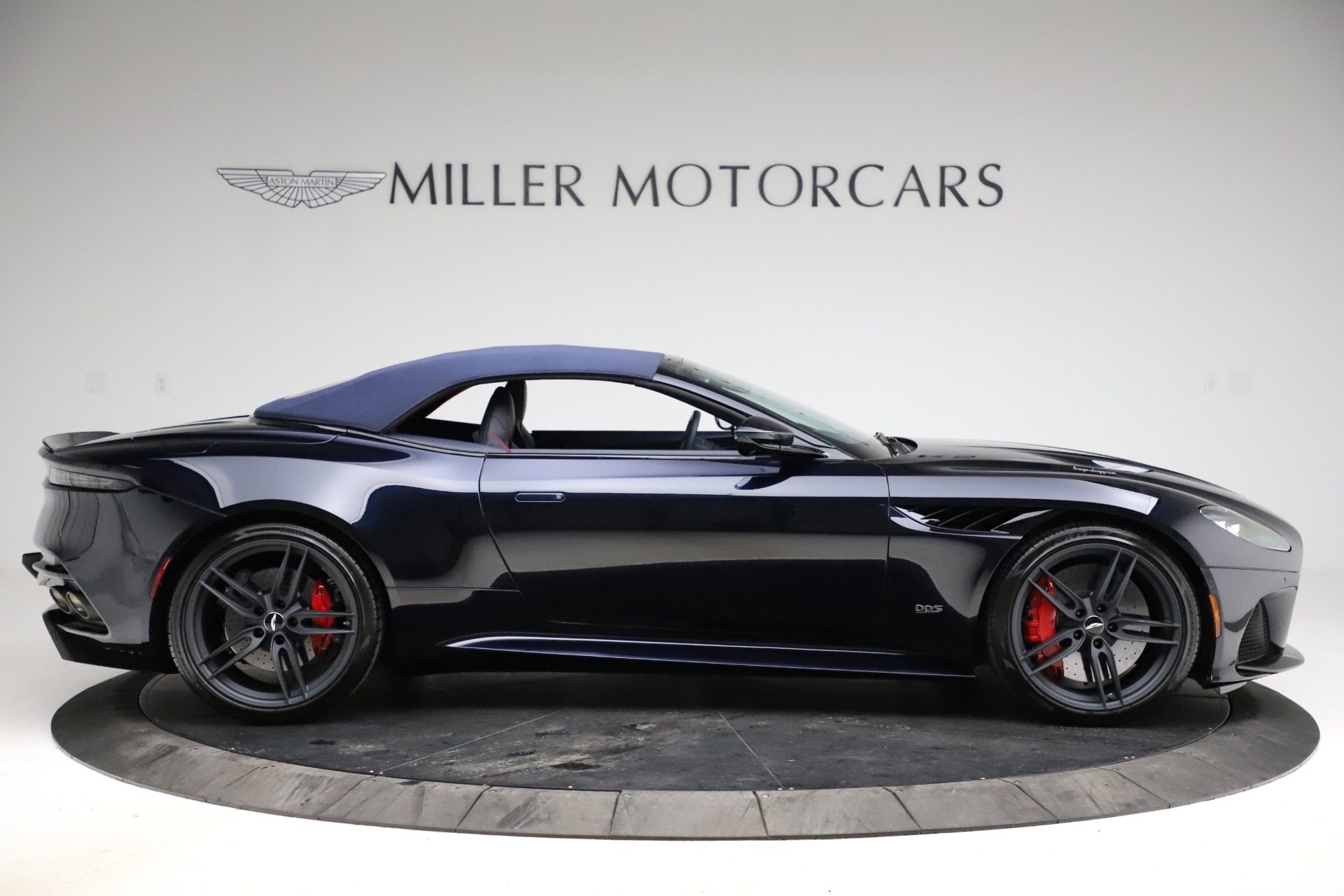 New-2021-Aston-Martin-DBS-Superleggera-Volante