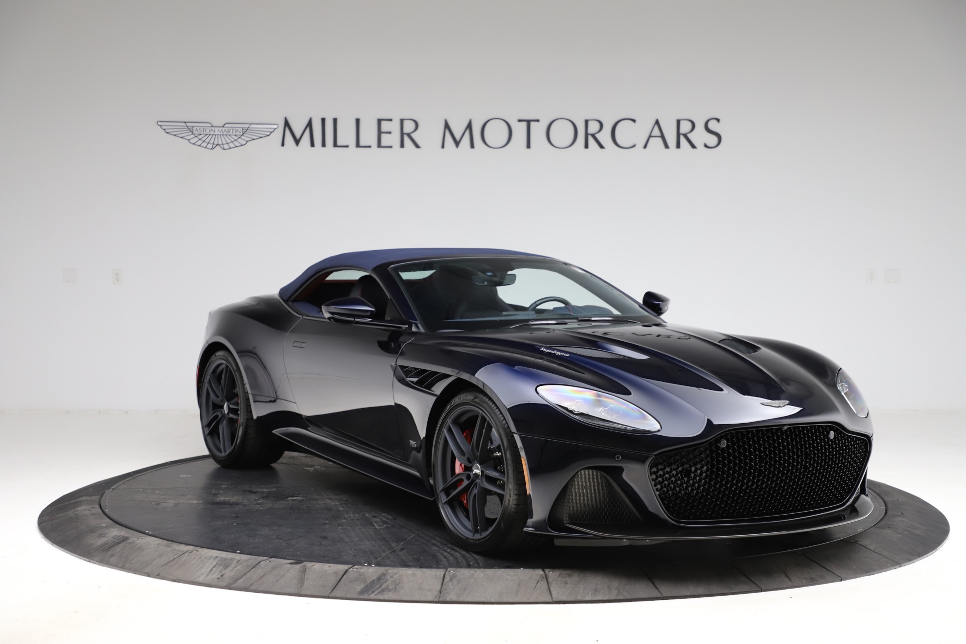 New-2021-Aston-Martin-DBS-Superleggera-Volante