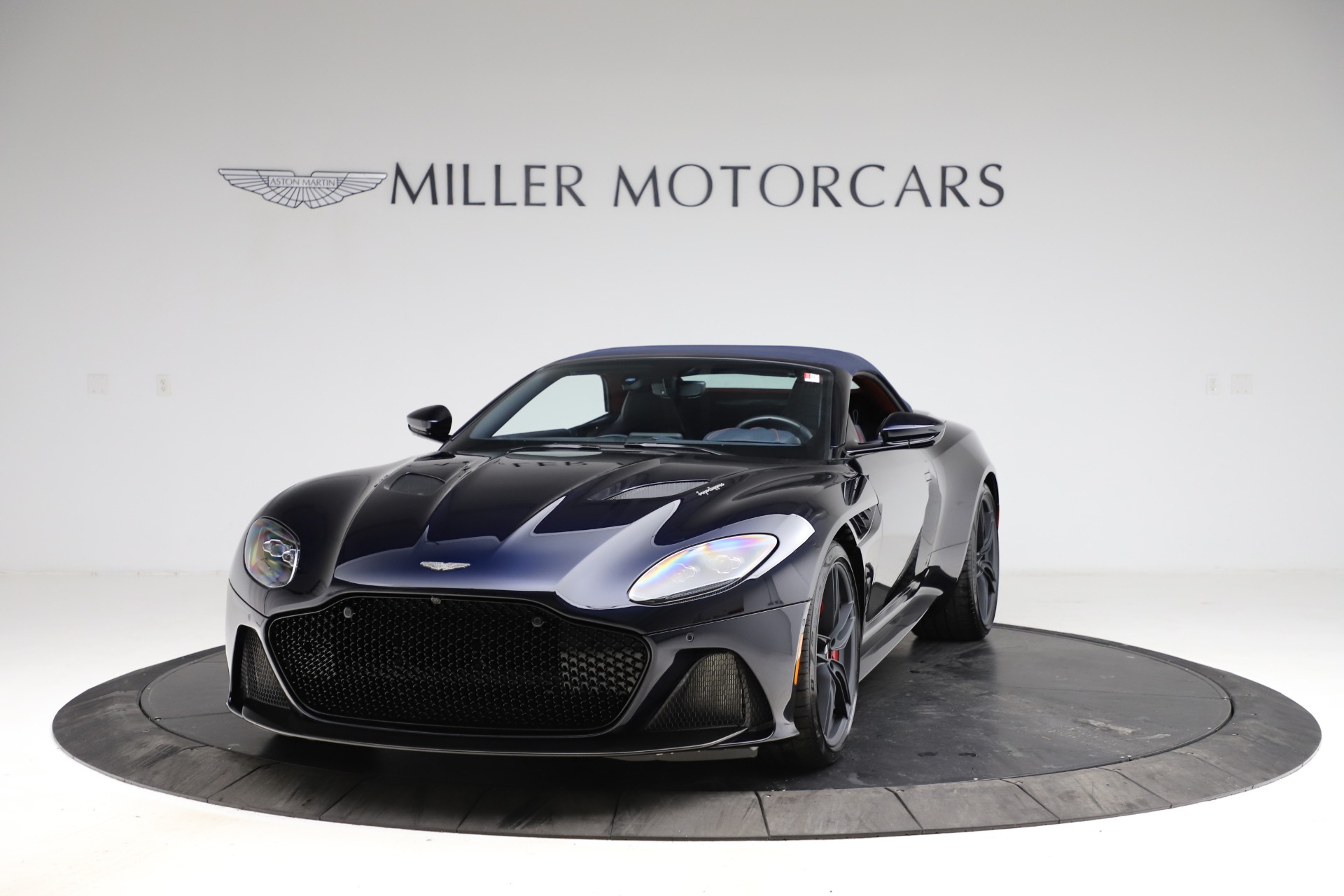 New-2021-Aston-Martin-DBS-Superleggera-Volante
