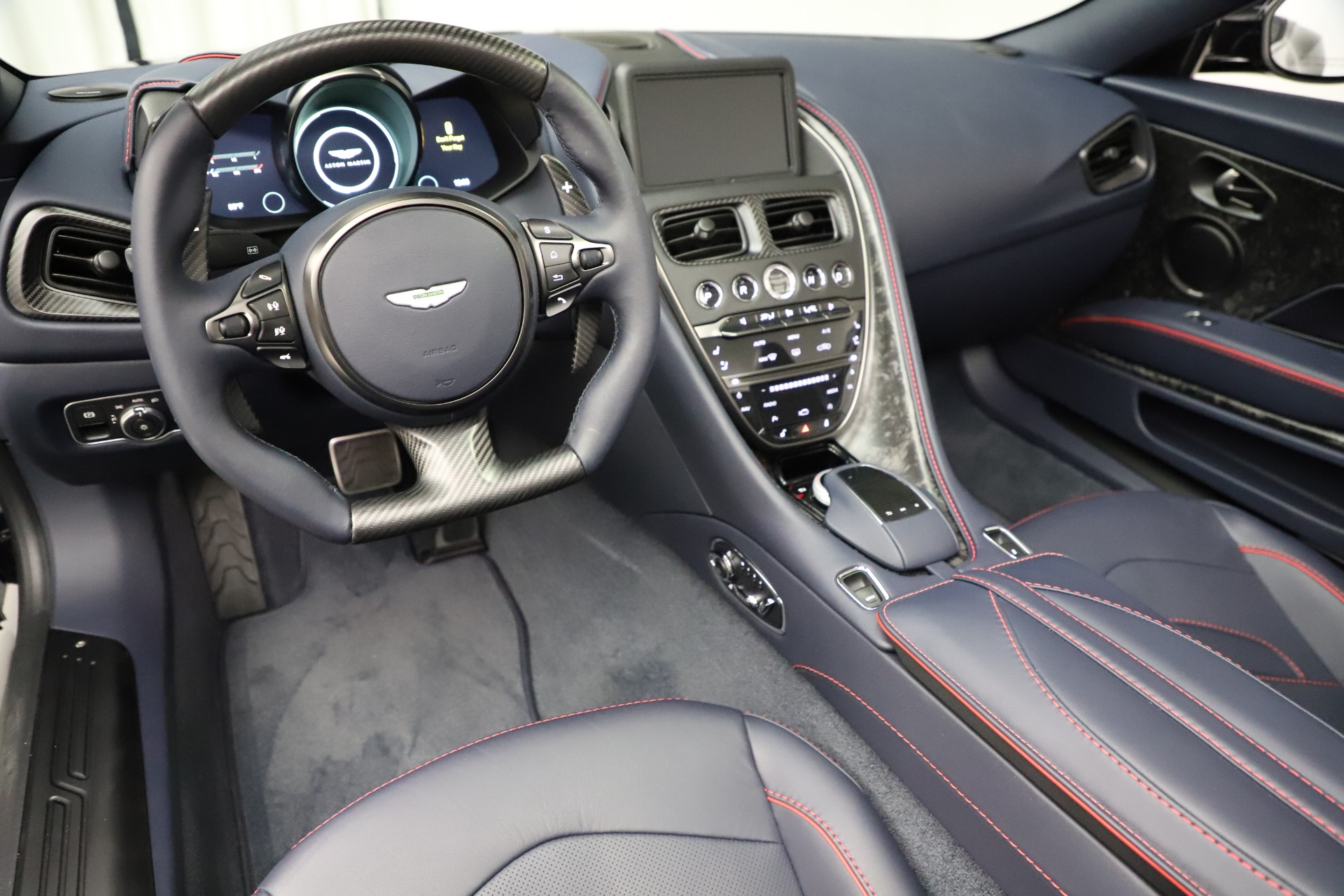 New-2021-Aston-Martin-DBS-Superleggera-Volante