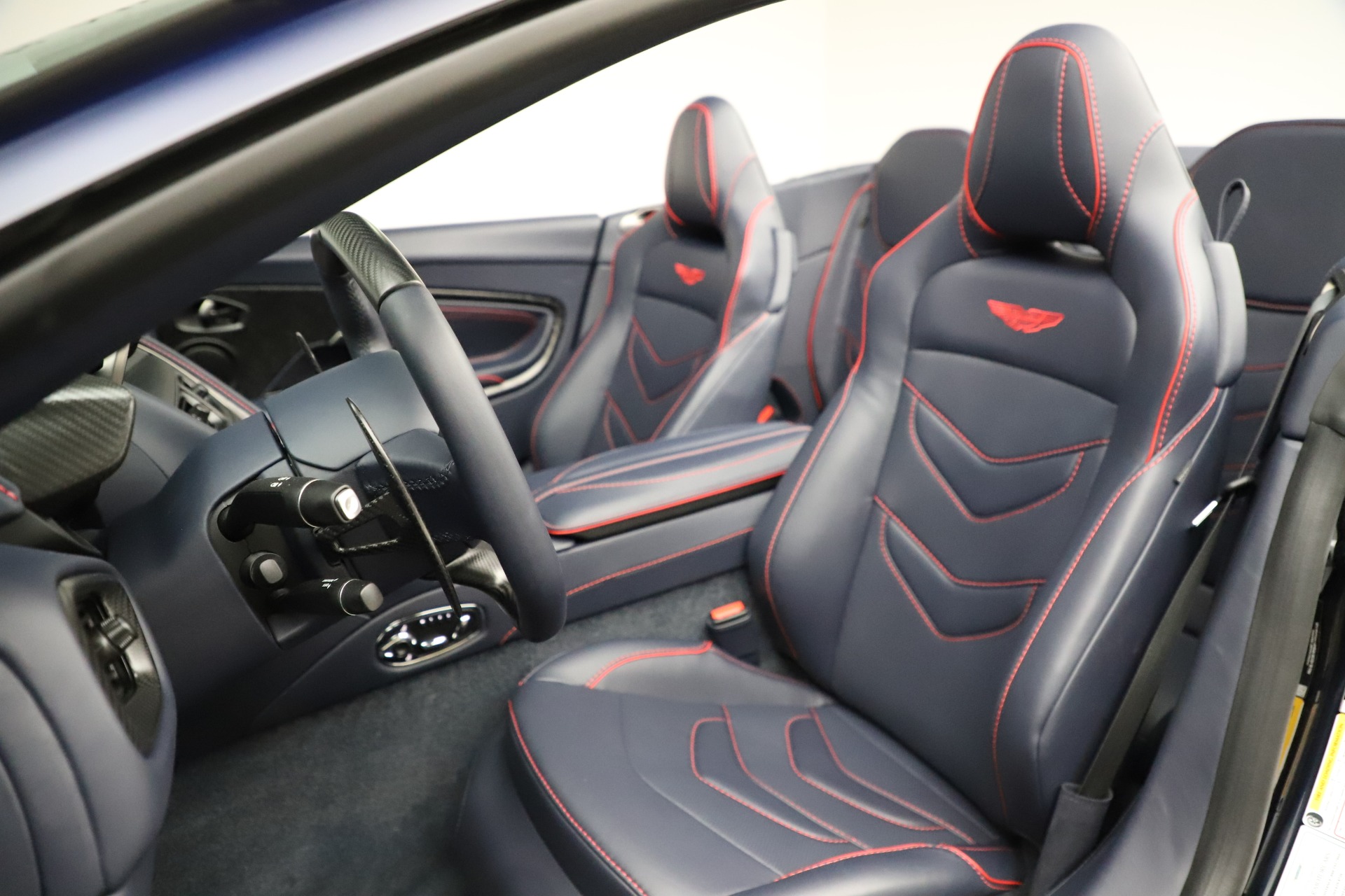 New-2021-Aston-Martin-DBS-Superleggera-Volante