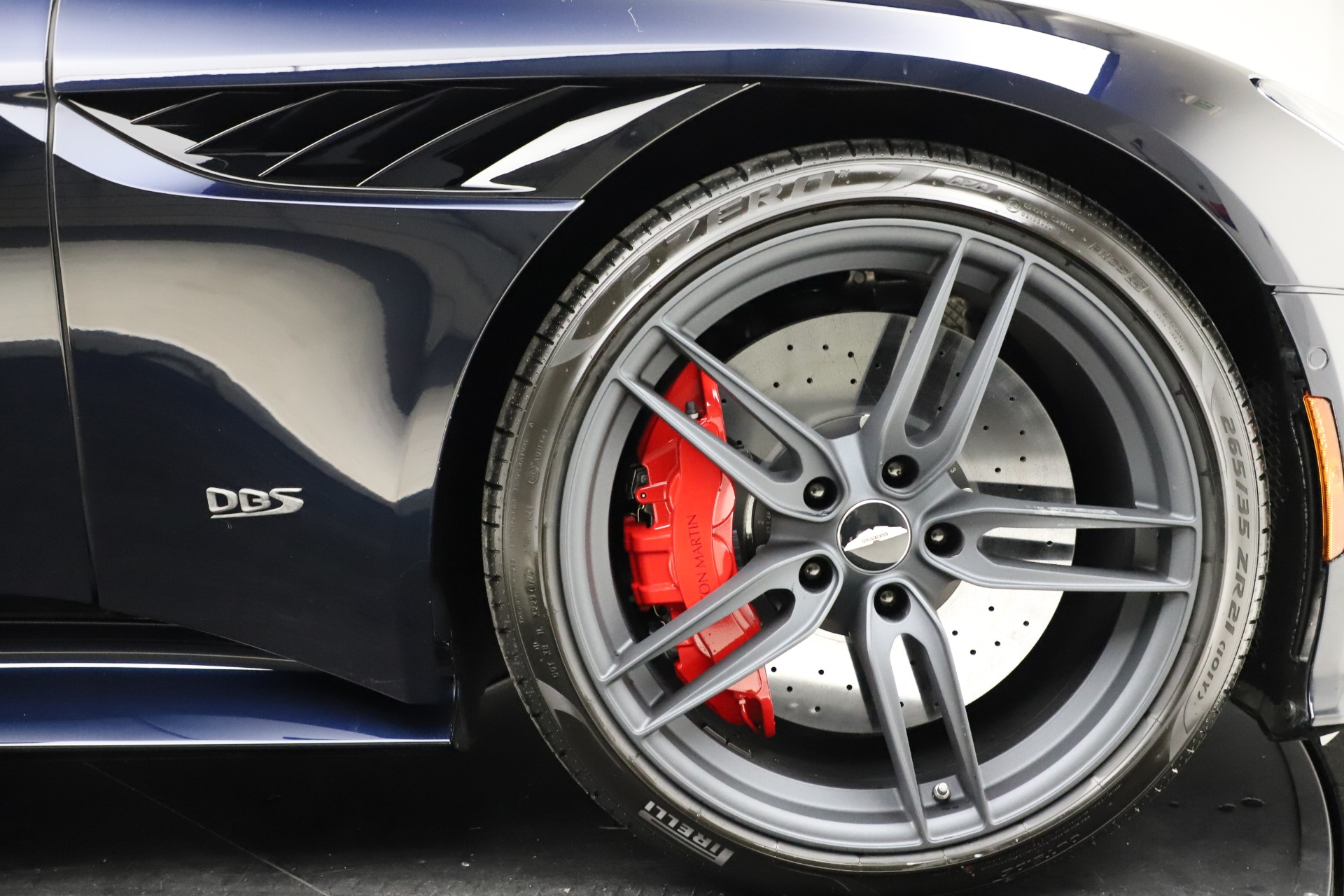 New-2021-Aston-Martin-DBS-Superleggera-Volante