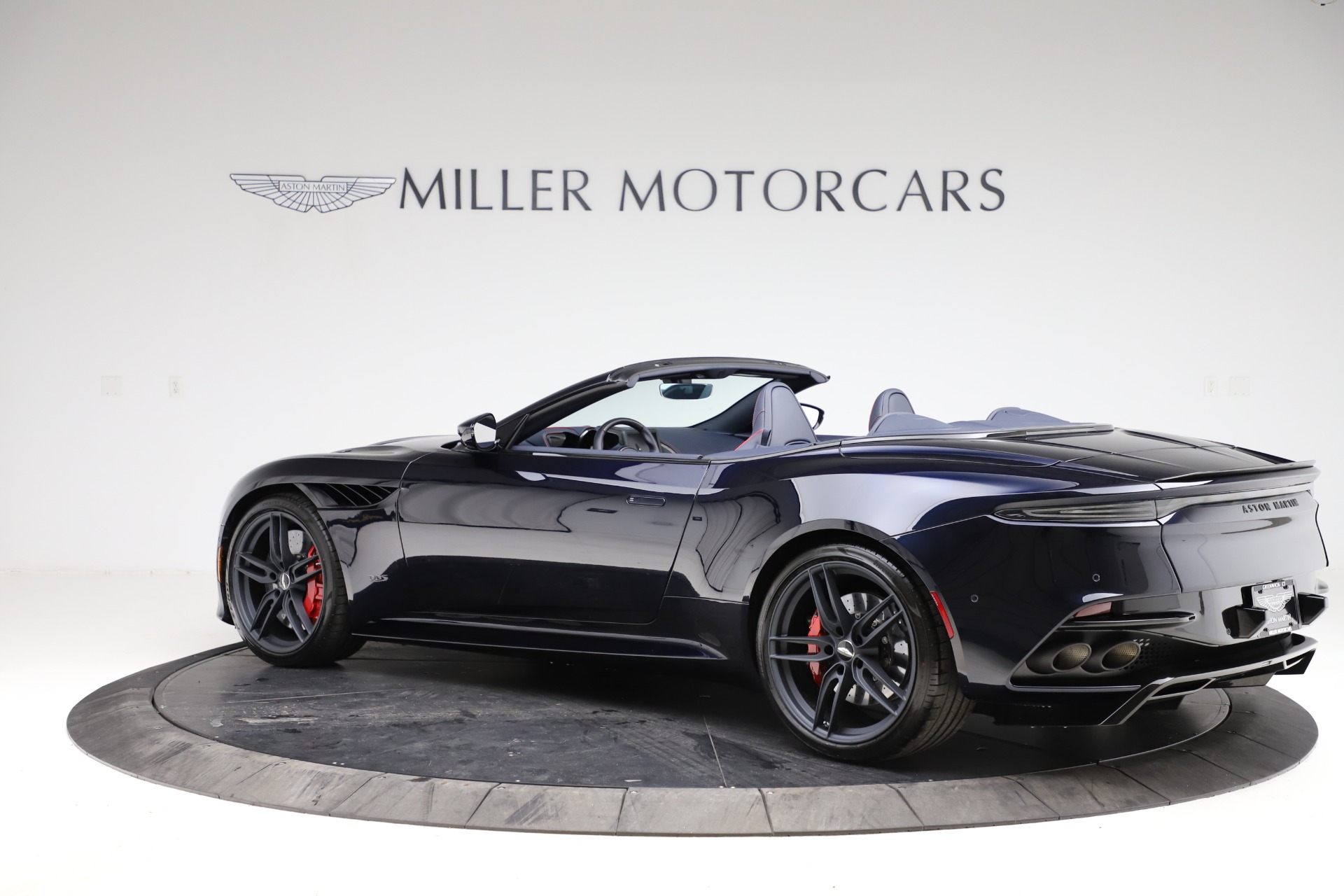 New-2021-Aston-Martin-DBS-Superleggera-Volante