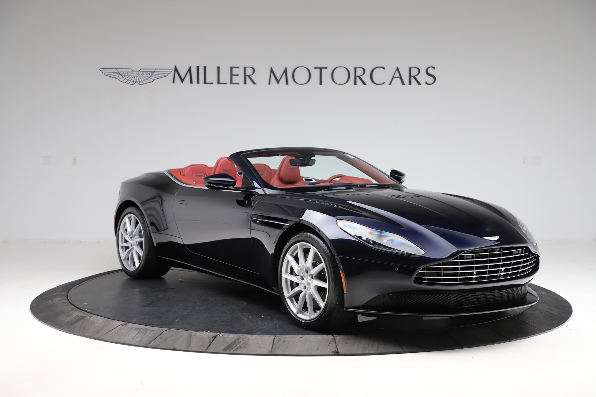 New-2021-Aston-Martin-DB11-Volante