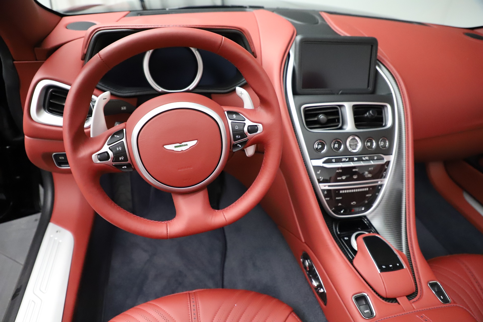 New-2021-Aston-Martin-DB11-Volante