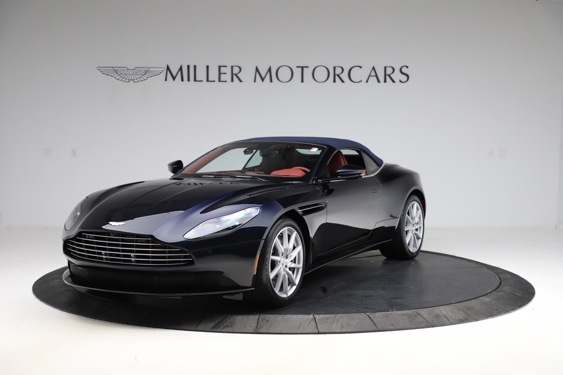 New-2021-Aston-Martin-DB11-Volante