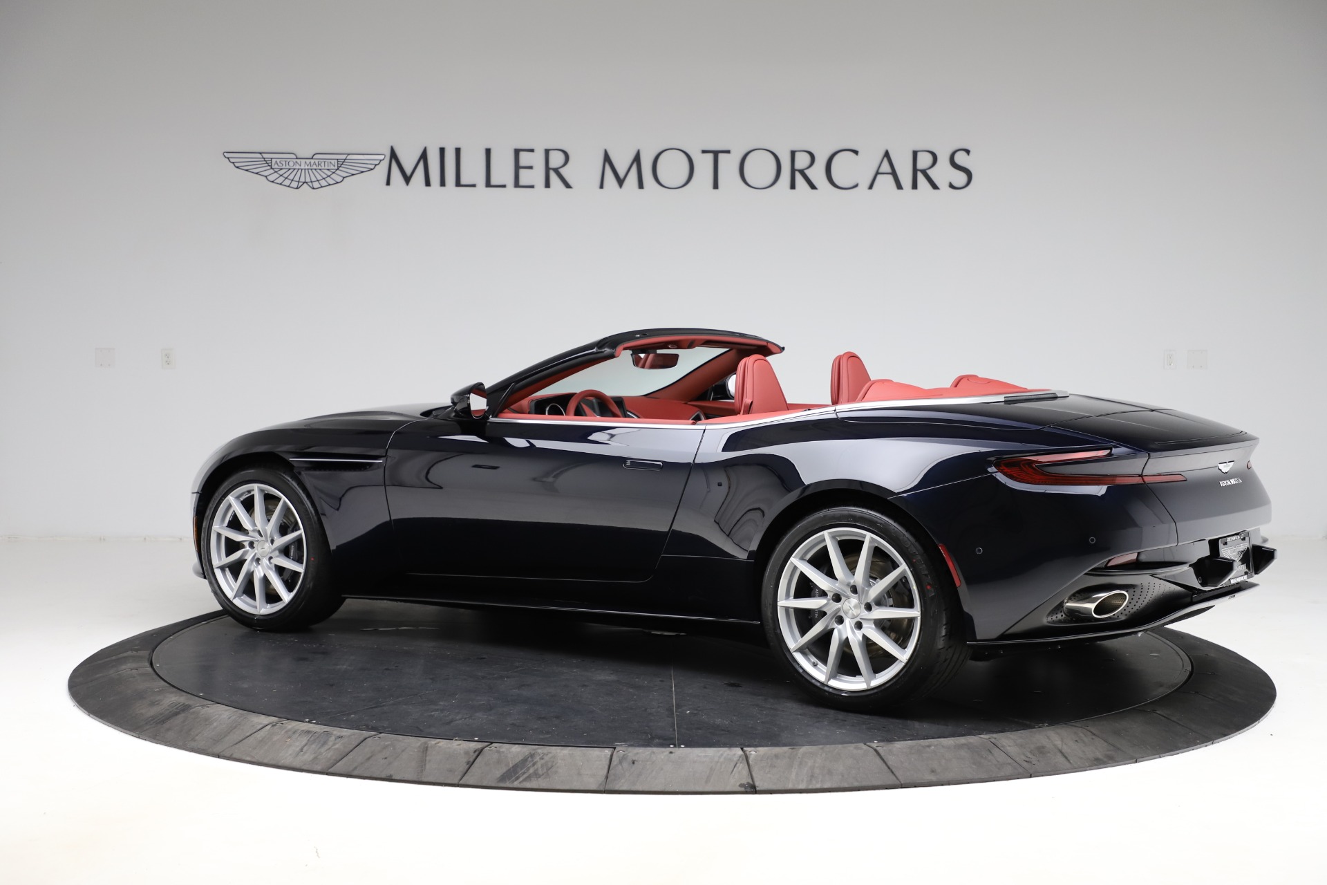 New-2021-Aston-Martin-DB11-Volante