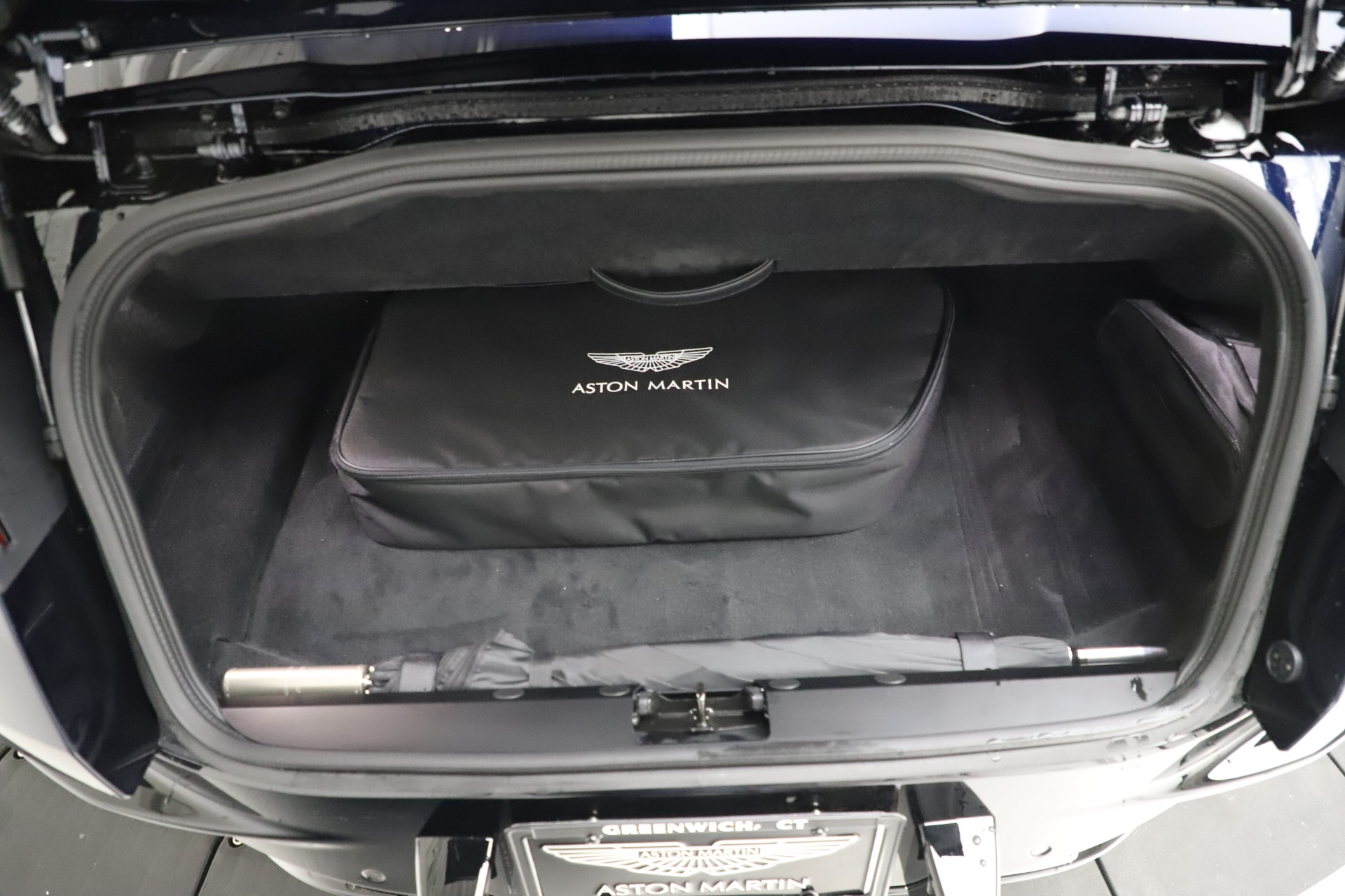 New-2021-Aston-Martin-DB11-Volante