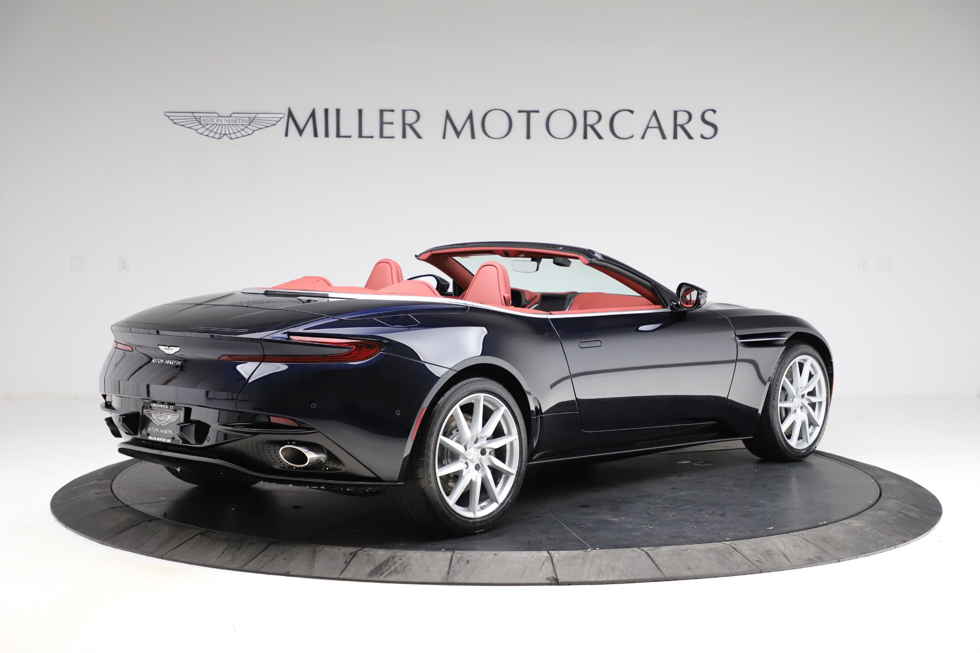 New-2021-Aston-Martin-DB11-Volante