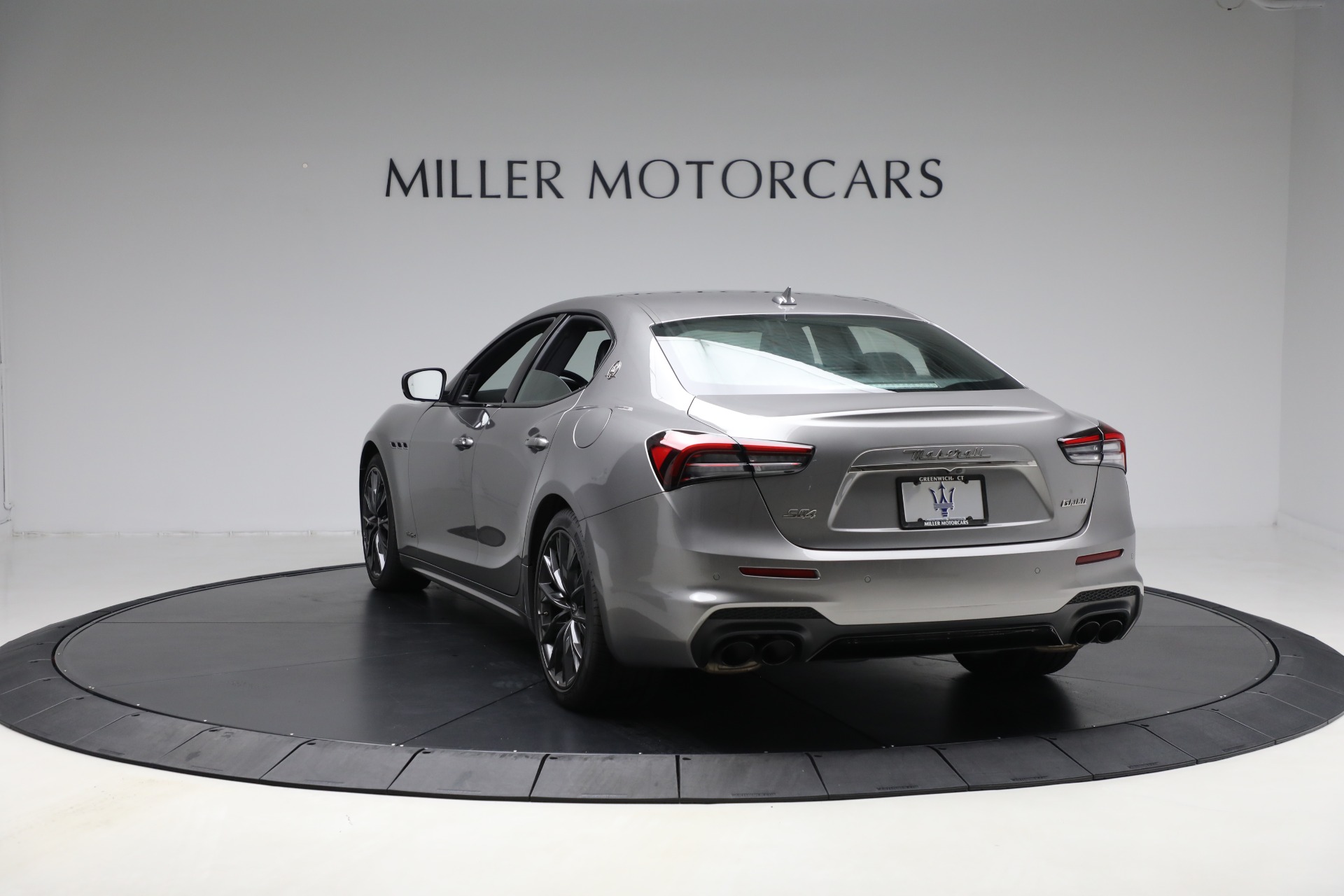 Used-2021-Maserati-Ghibli-S-Q4-GranSport