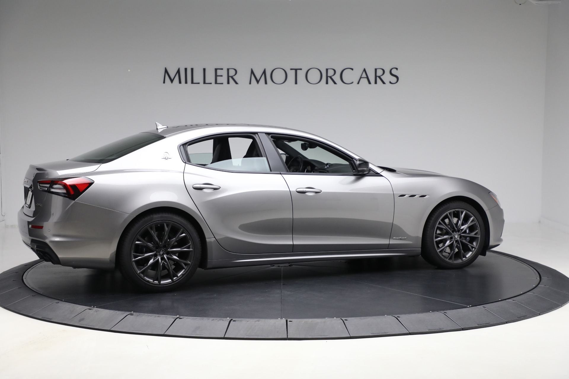 Used-2021-Maserati-Ghibli-S-Q4-GranSport