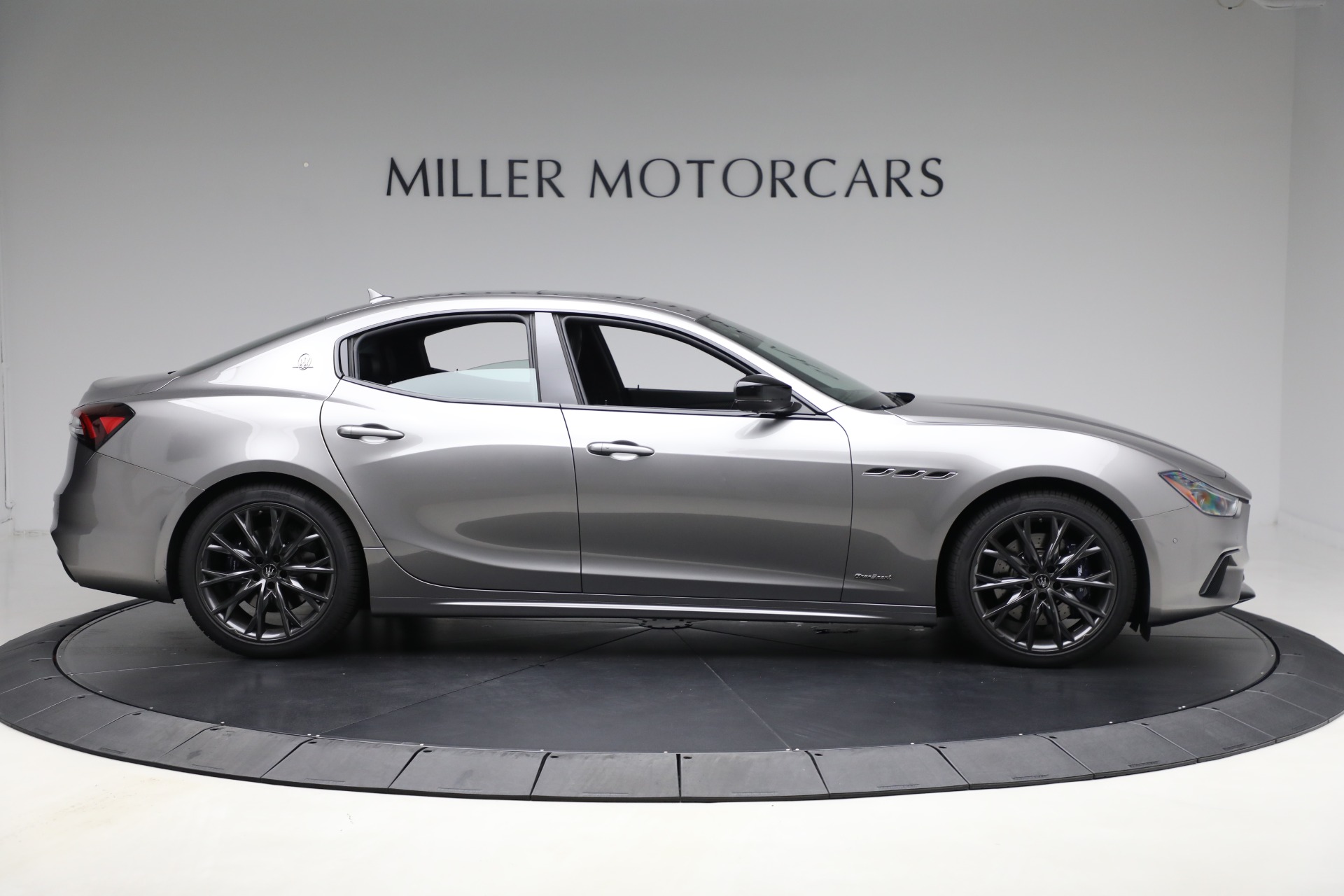 Used-2021-Maserati-Ghibli-S-Q4-GranSport