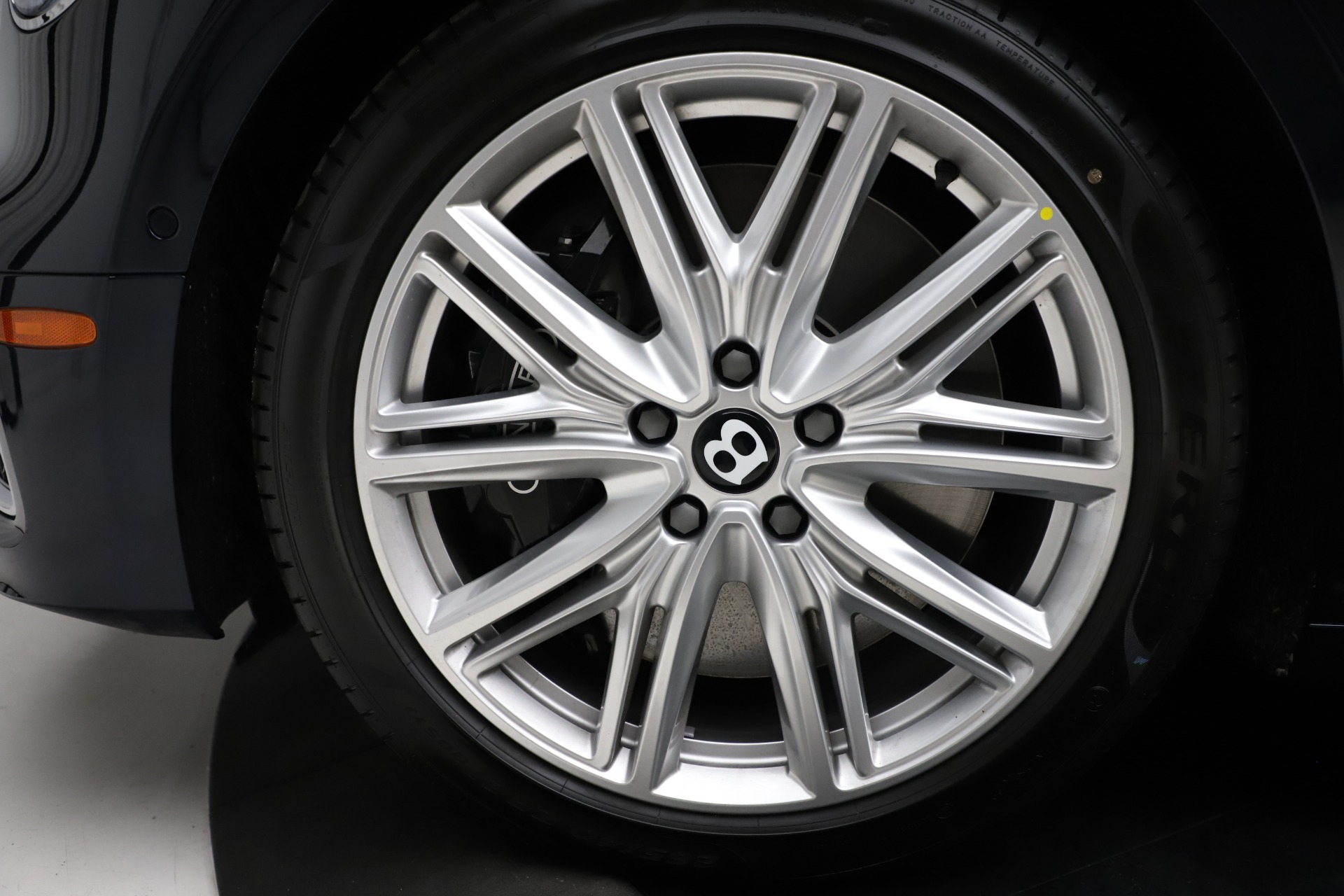 New-2021-Bentley-Flying-Spur-W12