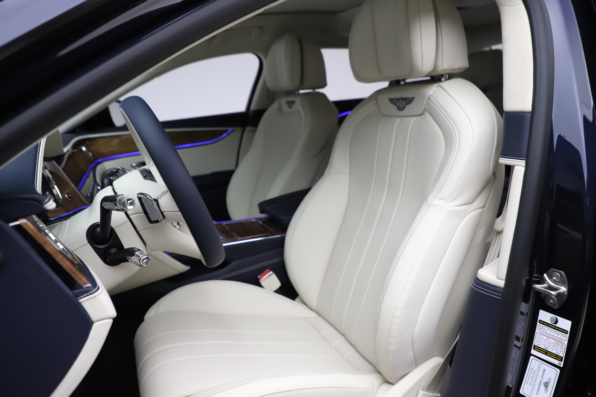 New-2021-Bentley-Flying-Spur-W12