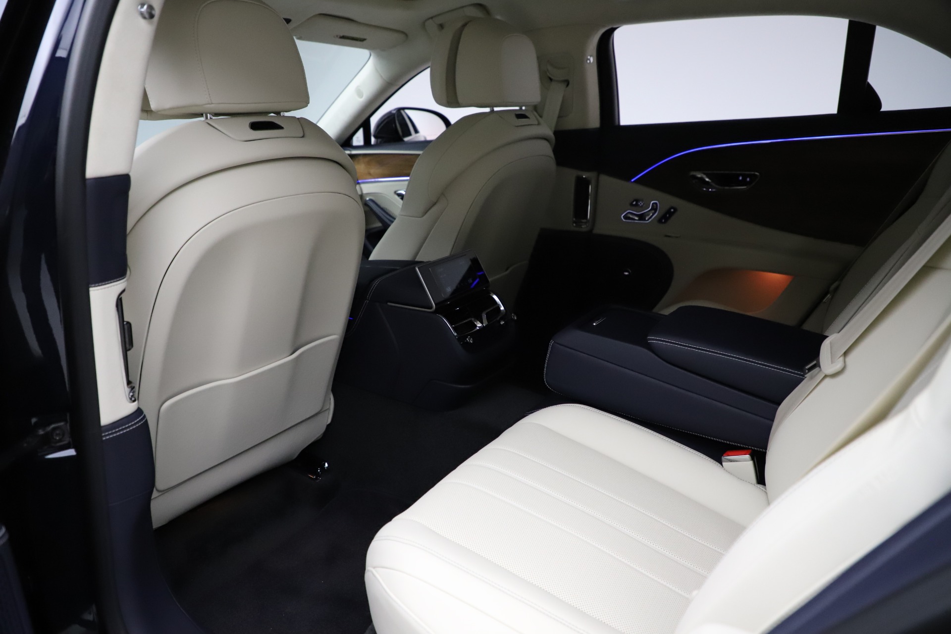 New-2021-Bentley-Flying-Spur-W12