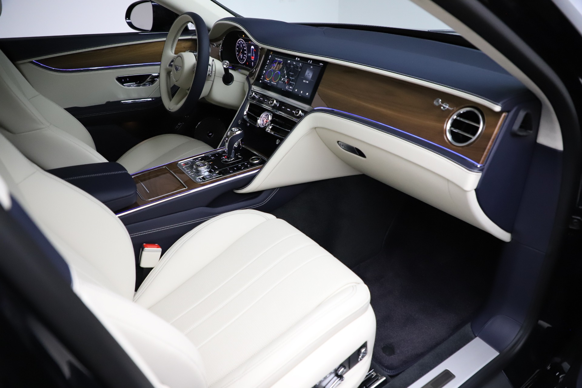 New-2021-Bentley-Flying-Spur-W12