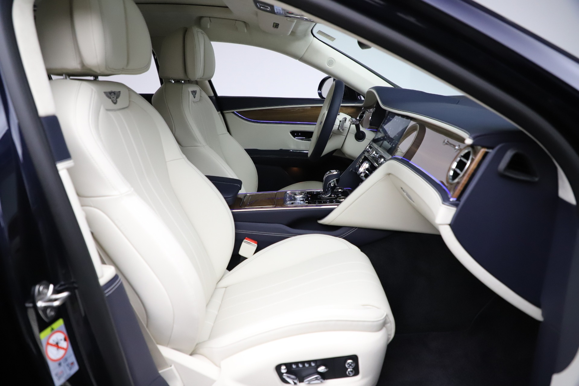 New-2021-Bentley-Flying-Spur-W12