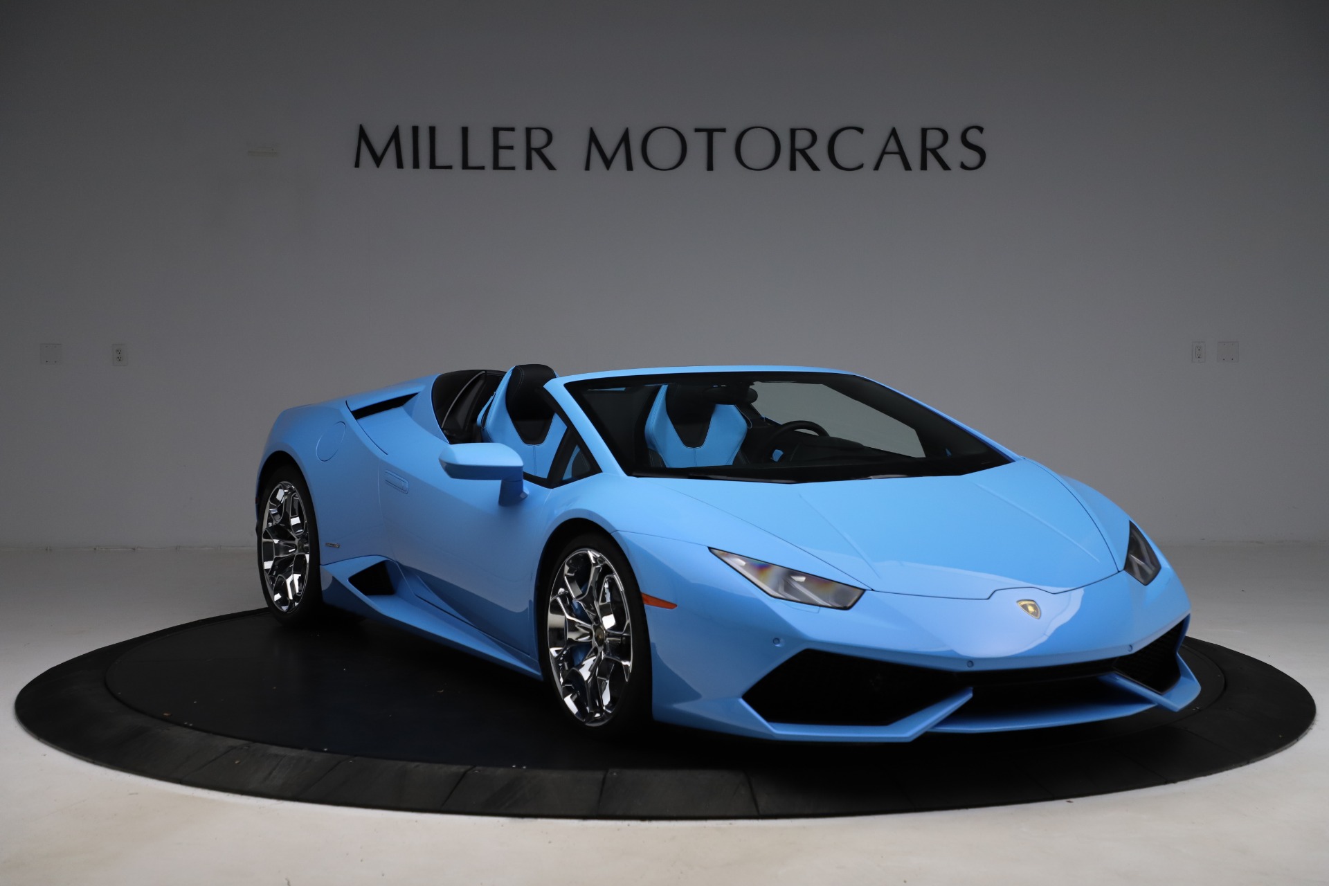 Used-2016-Lamborghini-Huracan-LP-610-4-Spyder