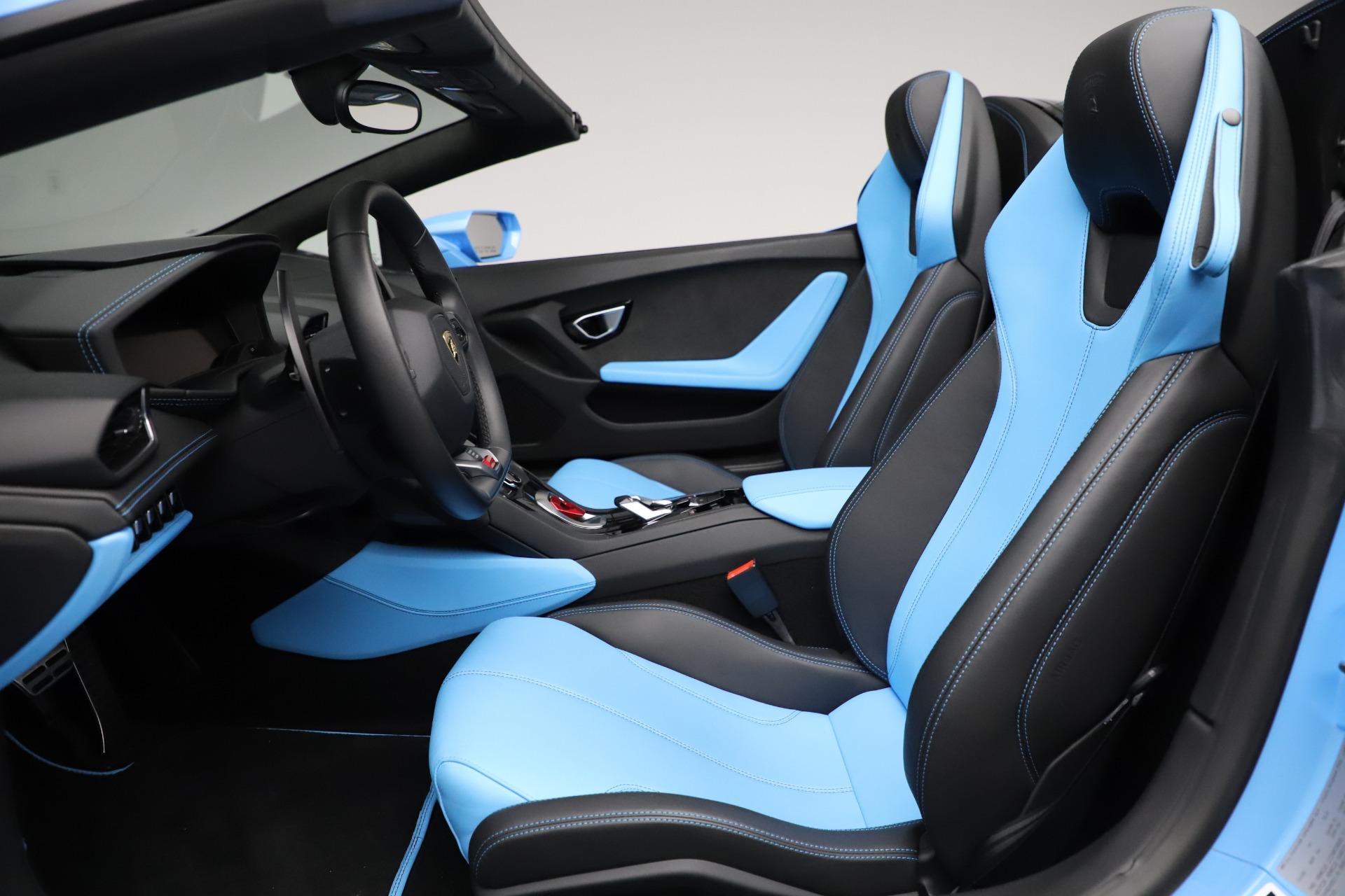 Used-2016-Lamborghini-Huracan-LP-610-4-Spyder