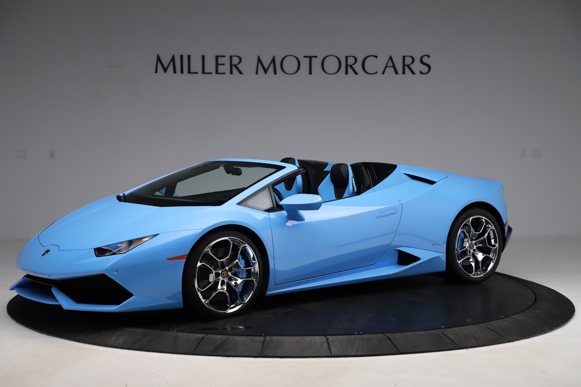 Used-2016-Lamborghini-Huracan-LP-610-4-Spyder