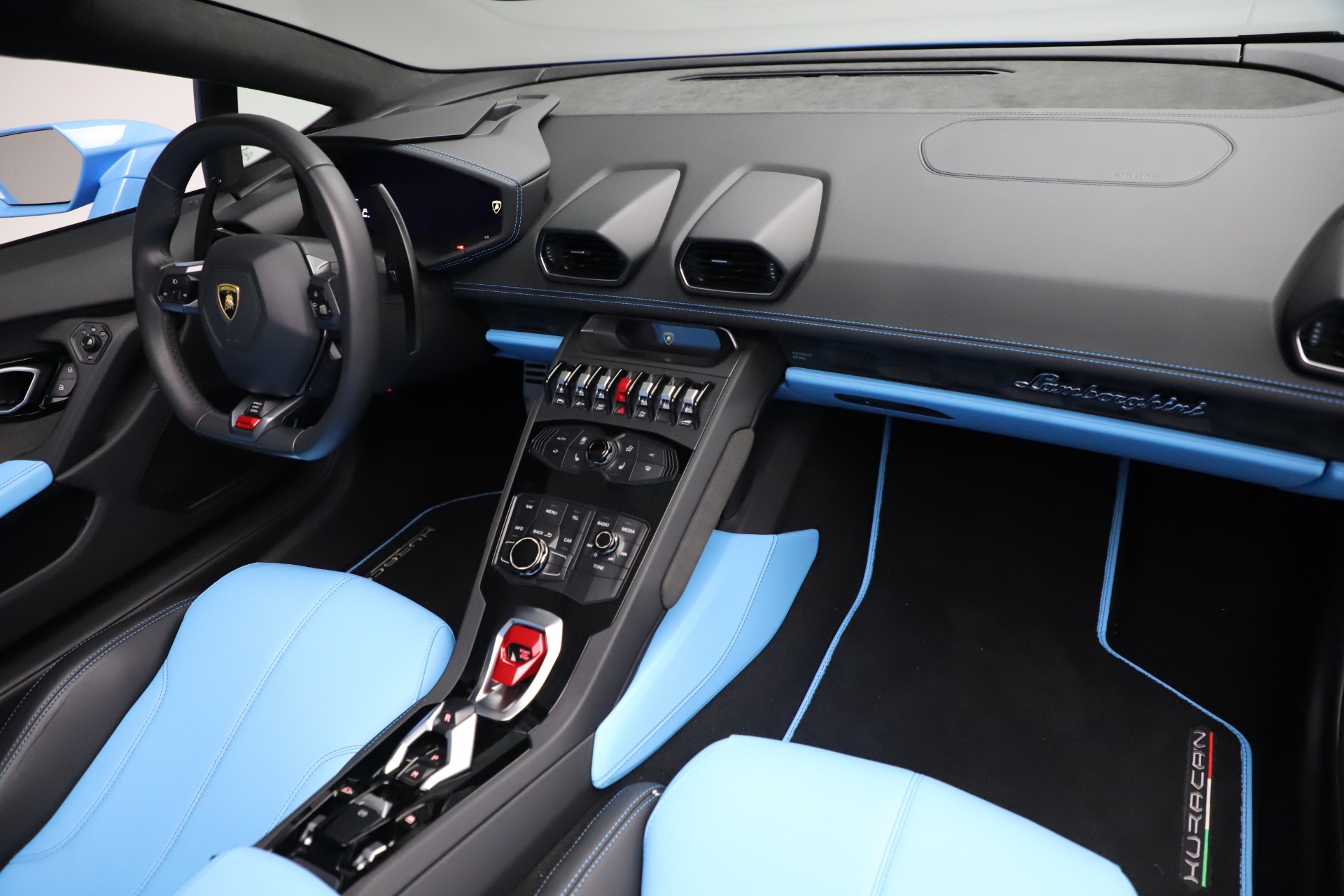 Used-2016-Lamborghini-Huracan-LP-610-4-Spyder