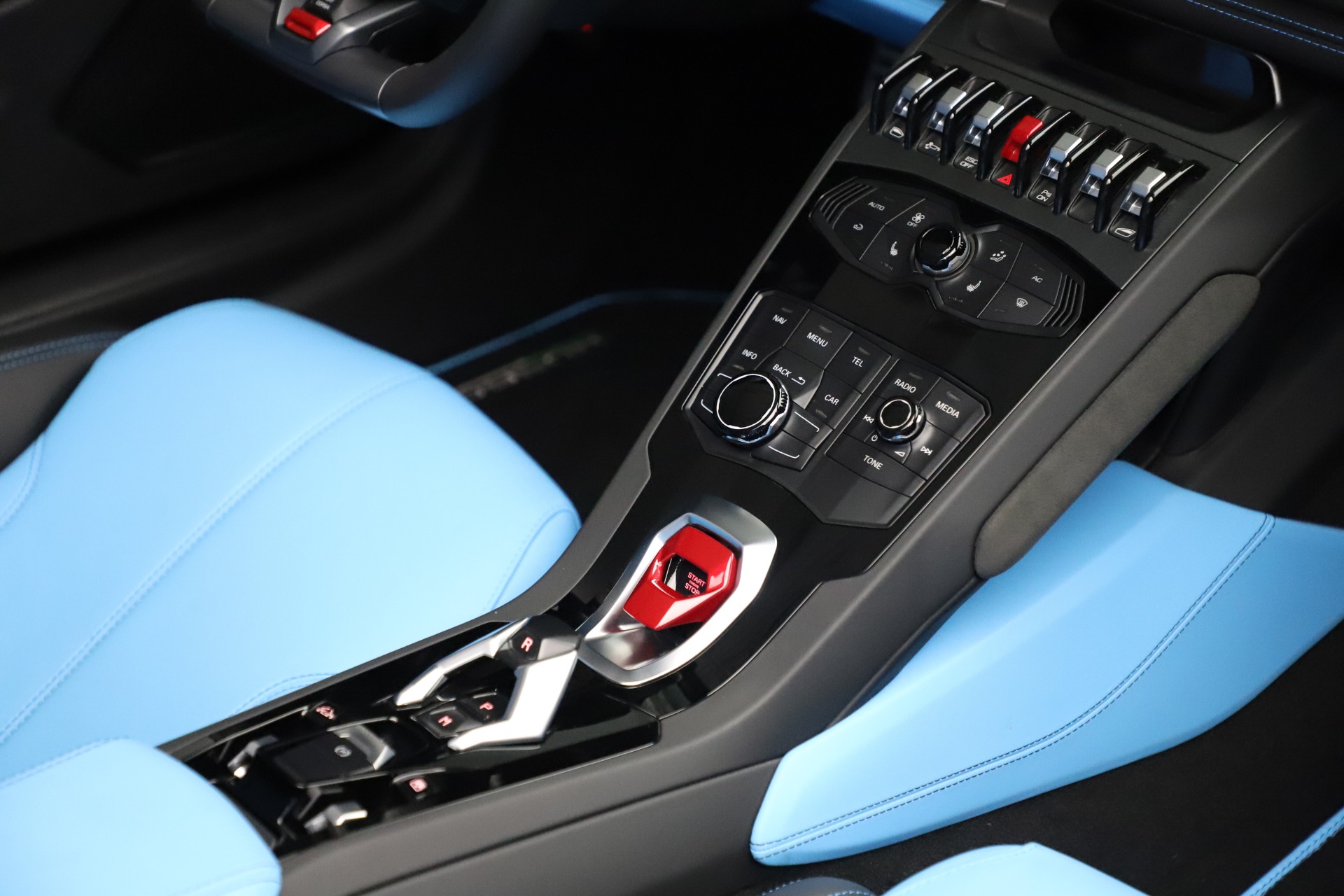 Used-2016-Lamborghini-Huracan-LP-610-4-Spyder