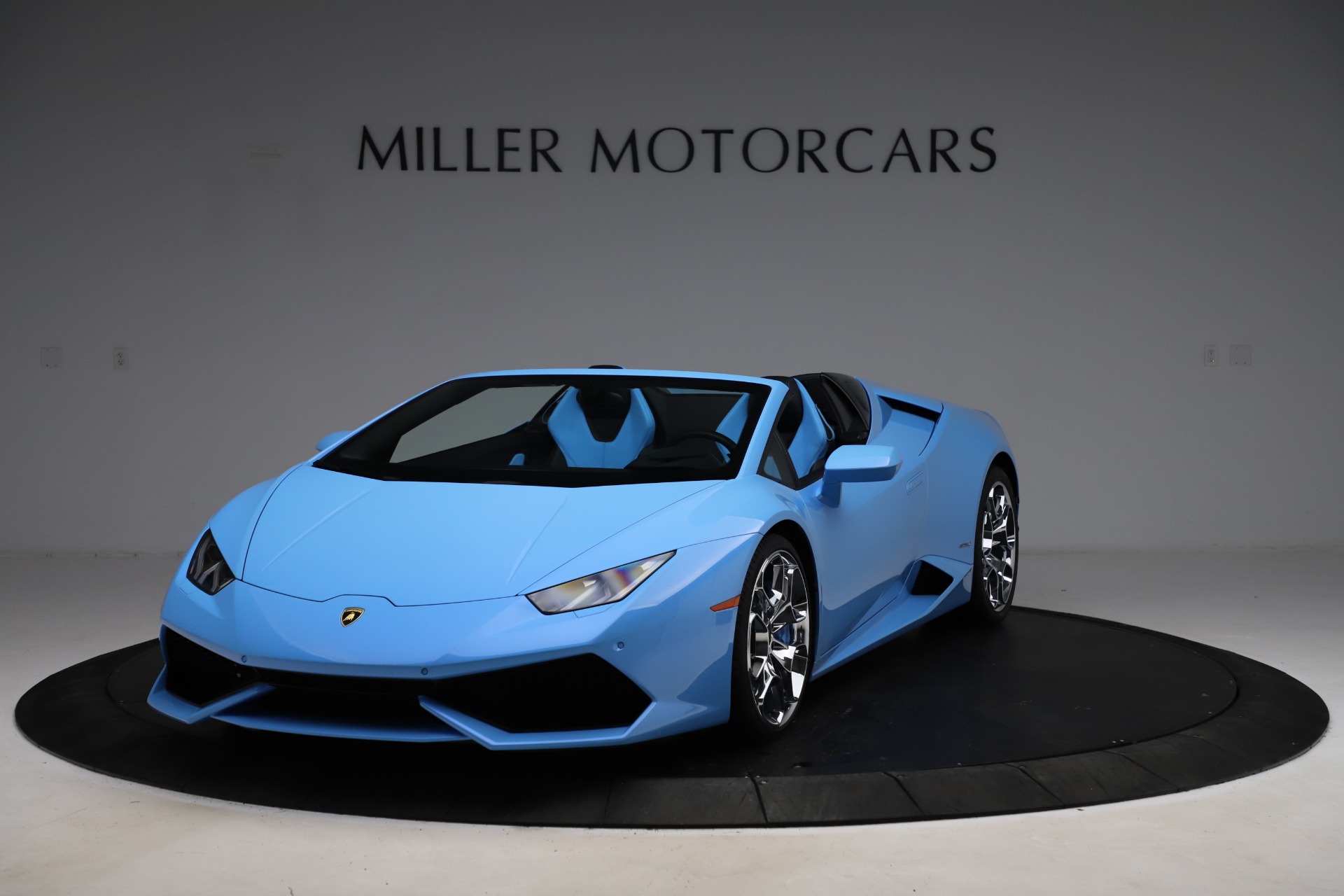 Used-2016-Lamborghini-Huracan-LP-610-4-Spyder