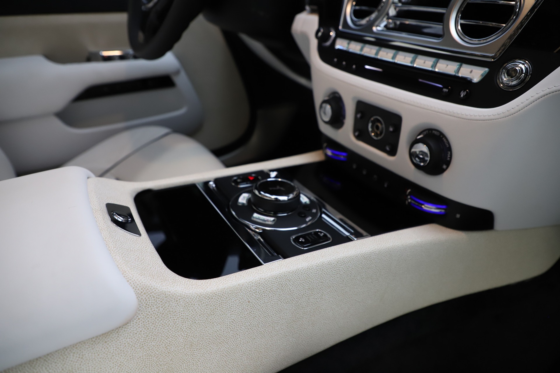 Used-2014-Rolls-Royce-Wraith