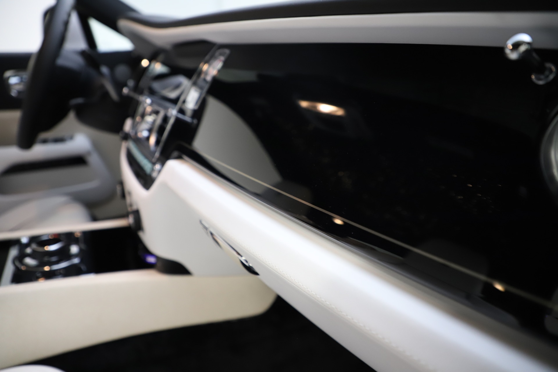 Used-2014-Rolls-Royce-Wraith