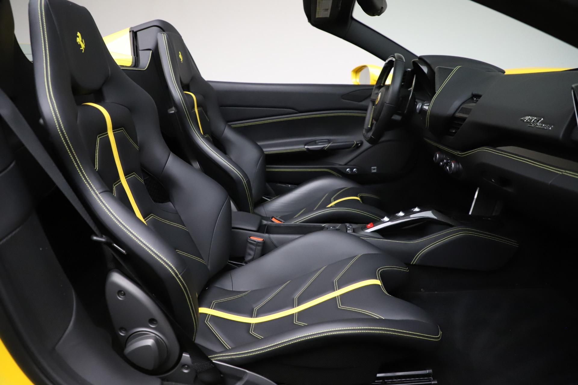 Used-2018-Ferrari-488-Spider