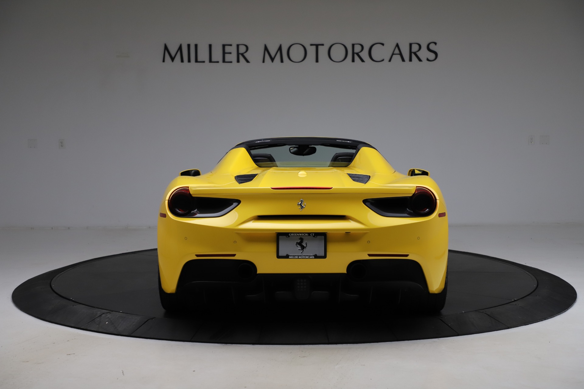Used-2018-Ferrari-488-Spider