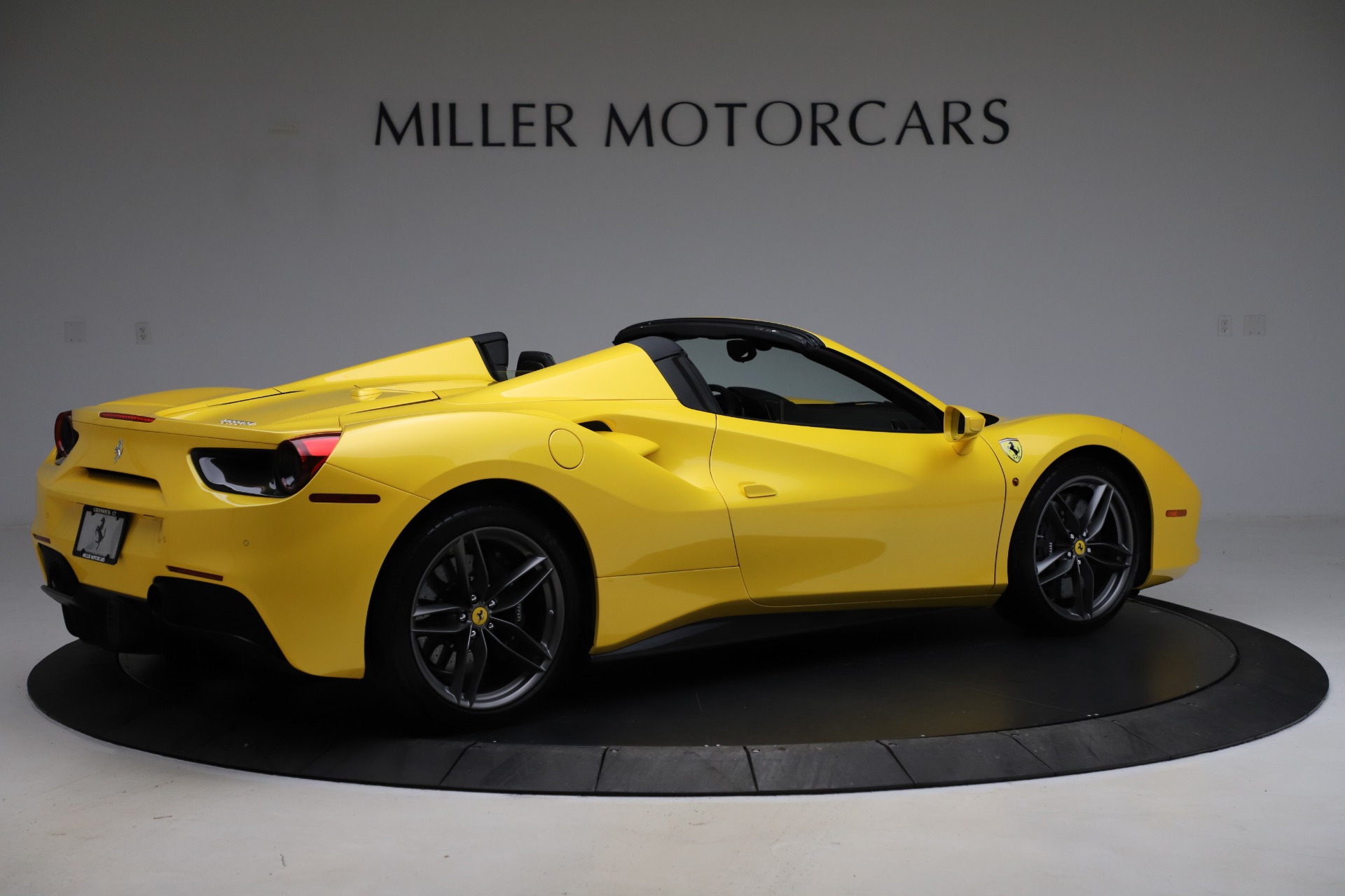 Used-2018-Ferrari-488-Spider